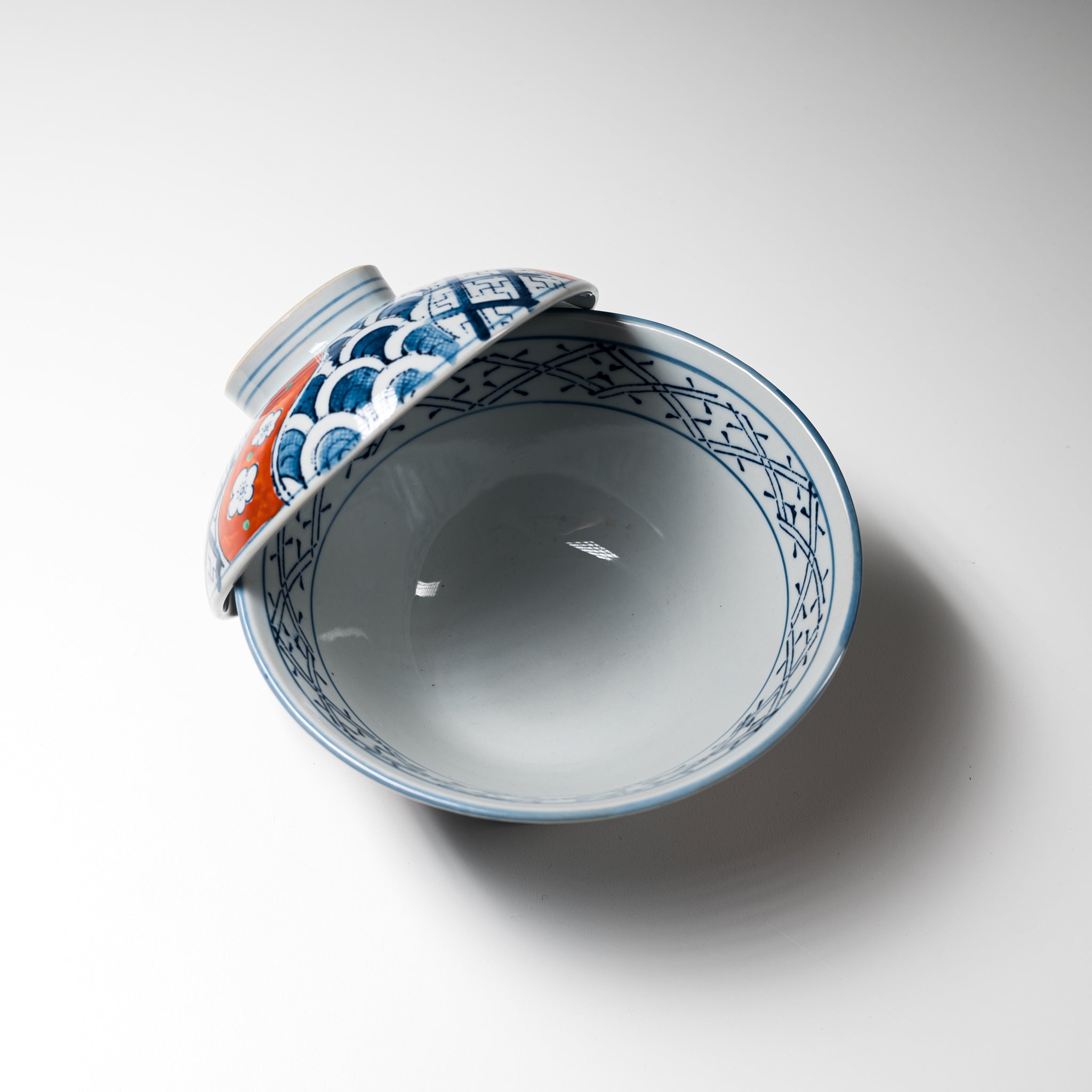 Handmade Mino Ware Donburi Bowl with Lid - 16cm Traditional Japanese Blue Arita Porcelain Rice Bowl for Sushi, Ramen & Soup | Microwave & Dishwasher Safe