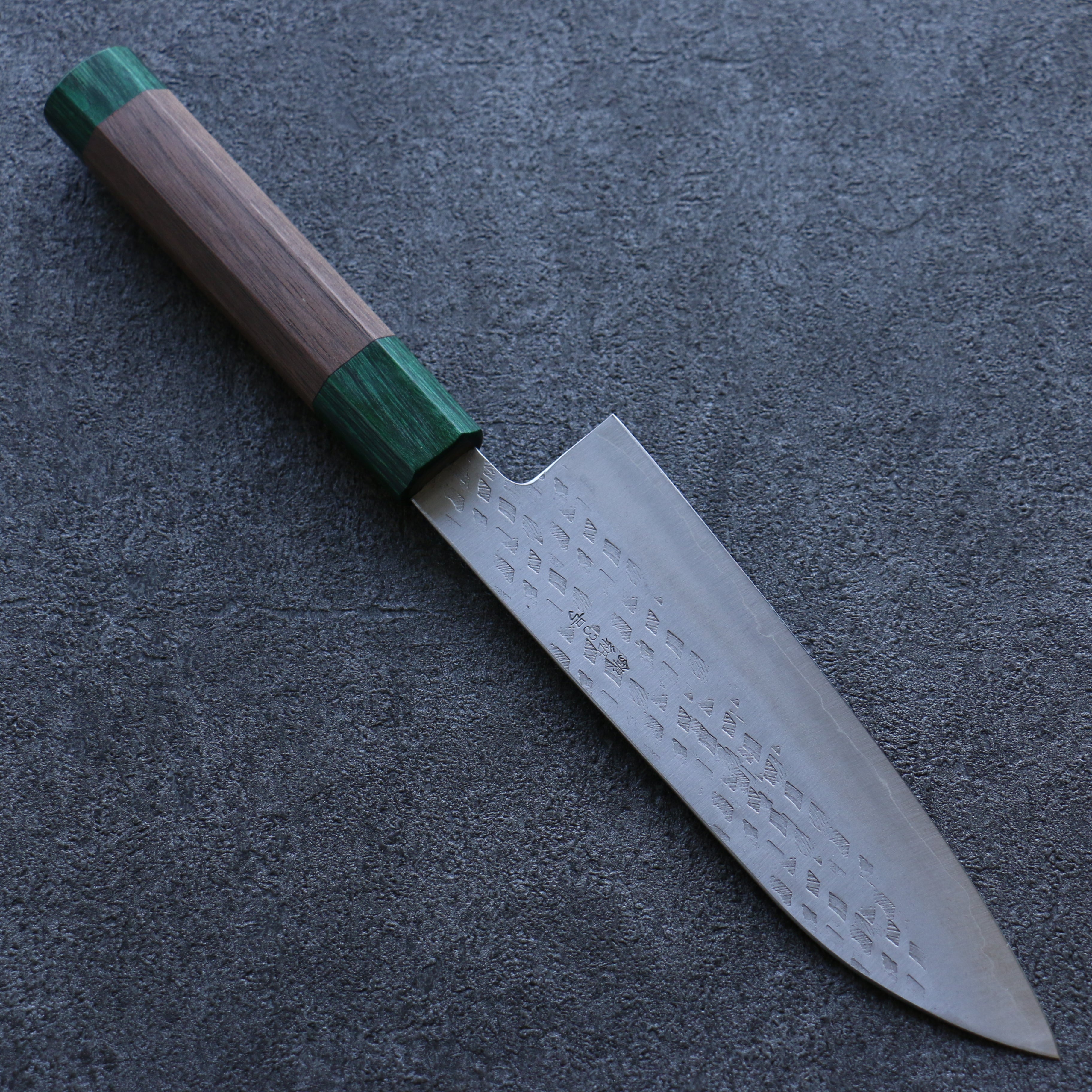 Premium Seisuke Silver Steel No.3 Hammered Santoku Knife 165mm - Japanese Chef Knife with Walnut & Double Green Pakka Wood Handle - Perfect for Slicing, Dicing & Chopping Vegetables, Meat & Fish