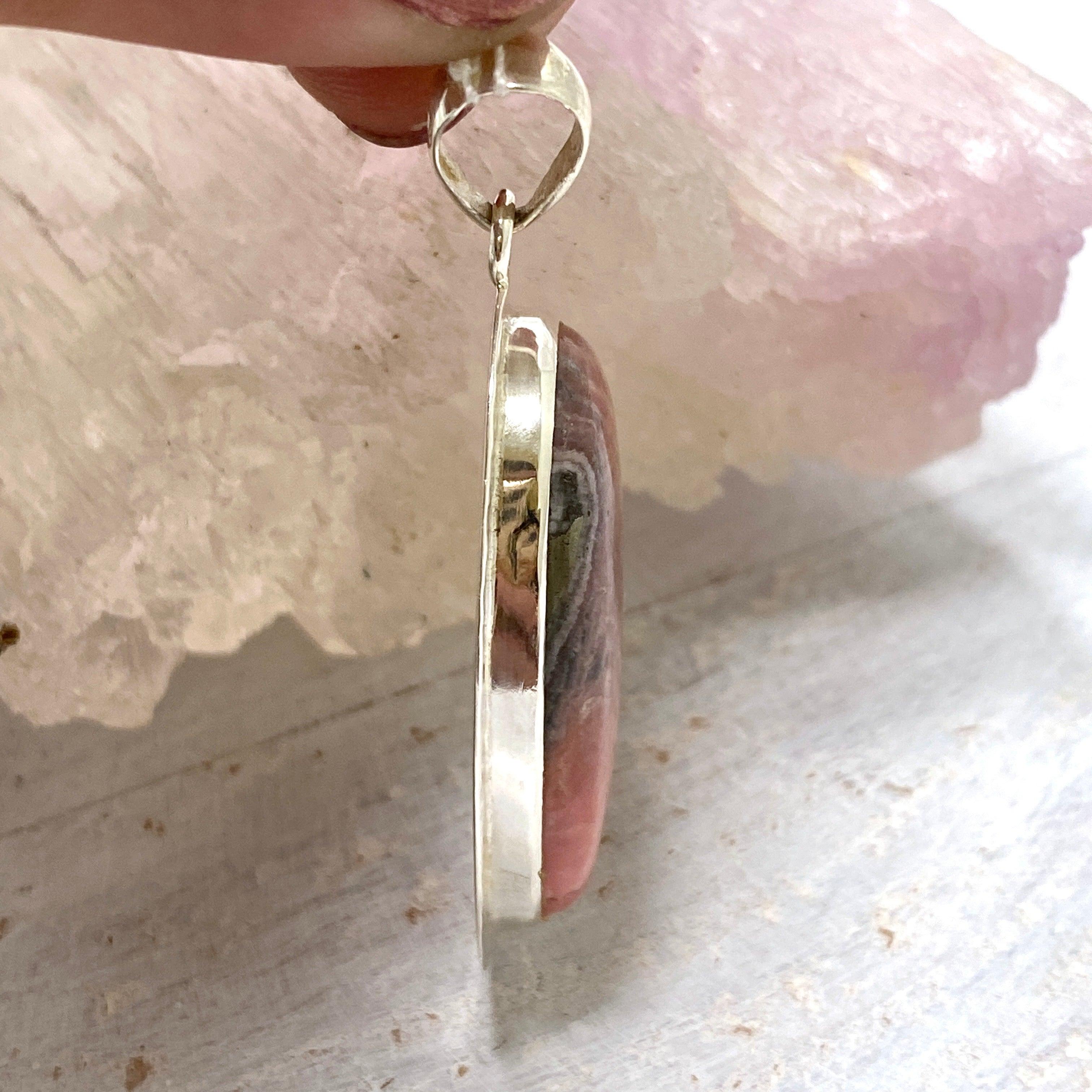 Rhodochrosite Oval Pendant Necklace KPGJ3237 - Elegant Gemstone Jewelry for Women, Perfect for Gifts & Special Occasions