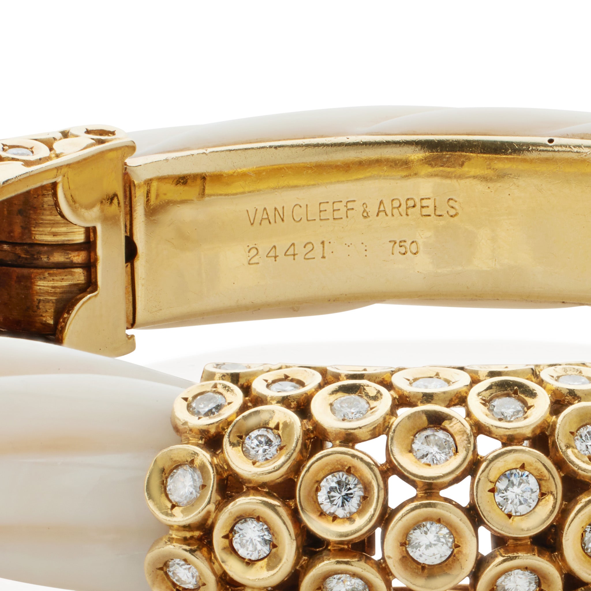 Van Cleef & Arpels White Coral & Diamond Bracelet for Women - Luxury 18K Gold Jewelry Gift for Anniversary, Wedding & Special Occasions