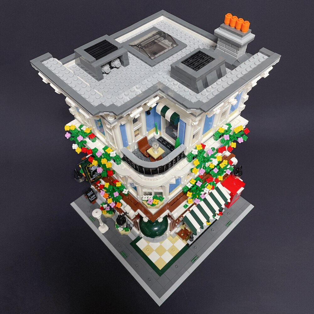 JIE STAR 89110 The Queen Bricktoria 3600-Piece Building Blocks Set - Creative DIY Castle Construction Toy for Adults & Kids - Perfect for Birthday Gifts, Family Bonding & STEM Learning Activities