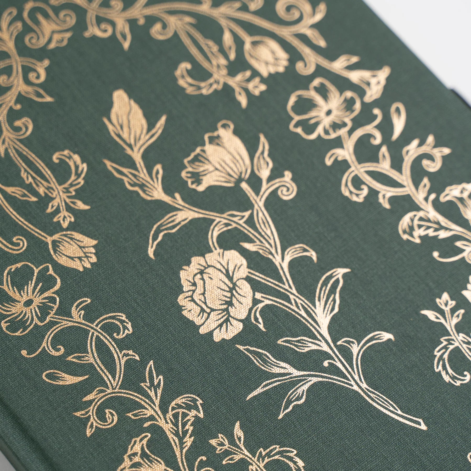 Archer and Olive B6 Antique Floral Dot Grid Notebook - Premium Bullet Journal for Planning, Sketching & Note Taking - Perfect for Artists, Students & Professionals