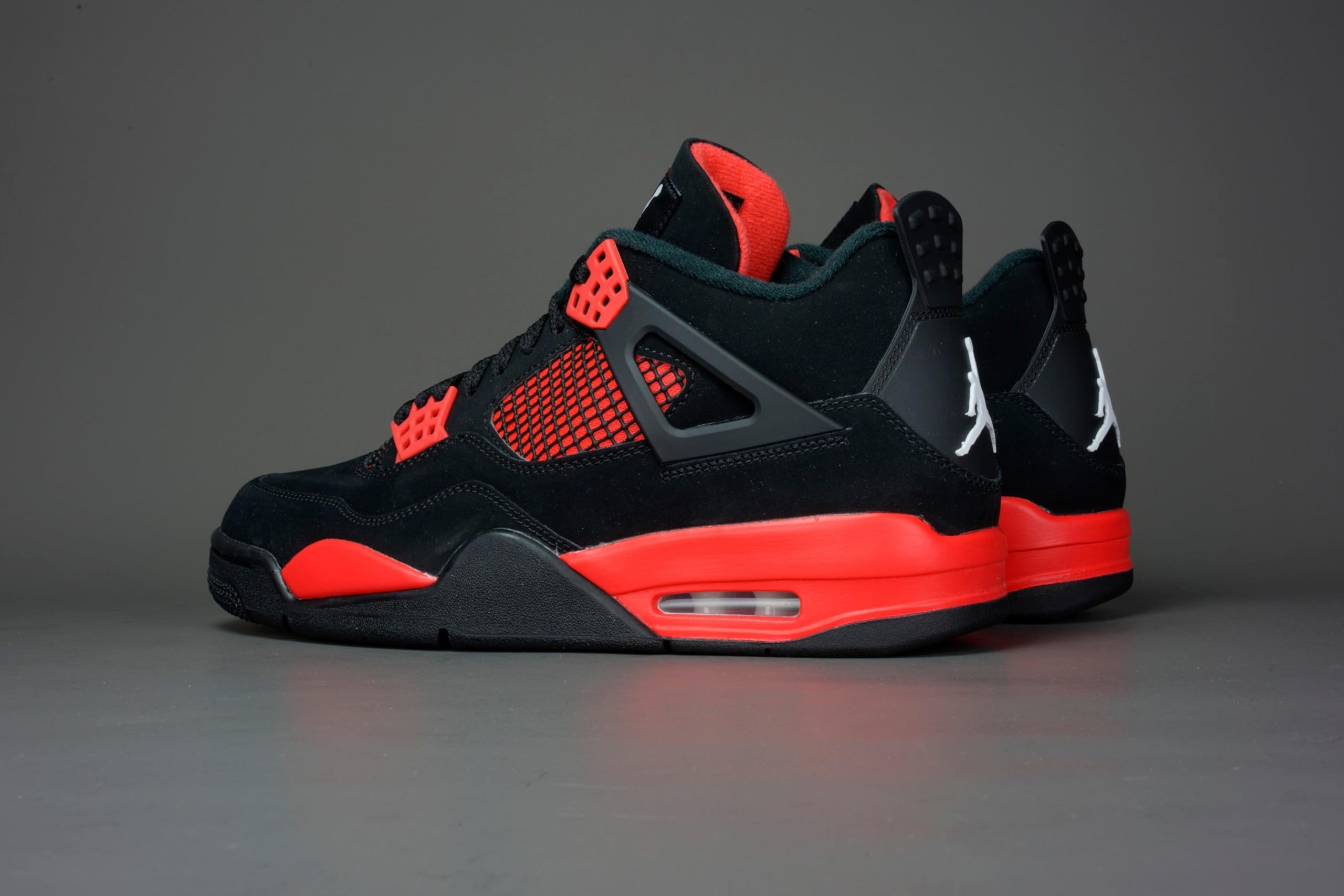 Jordan Men's Air Jordan 4 Retro Basketball Shoes - Classic Sneakers for Men, High-Top Comfort & Style - Perfect for Basketball, Casual Wear & Street Fashion