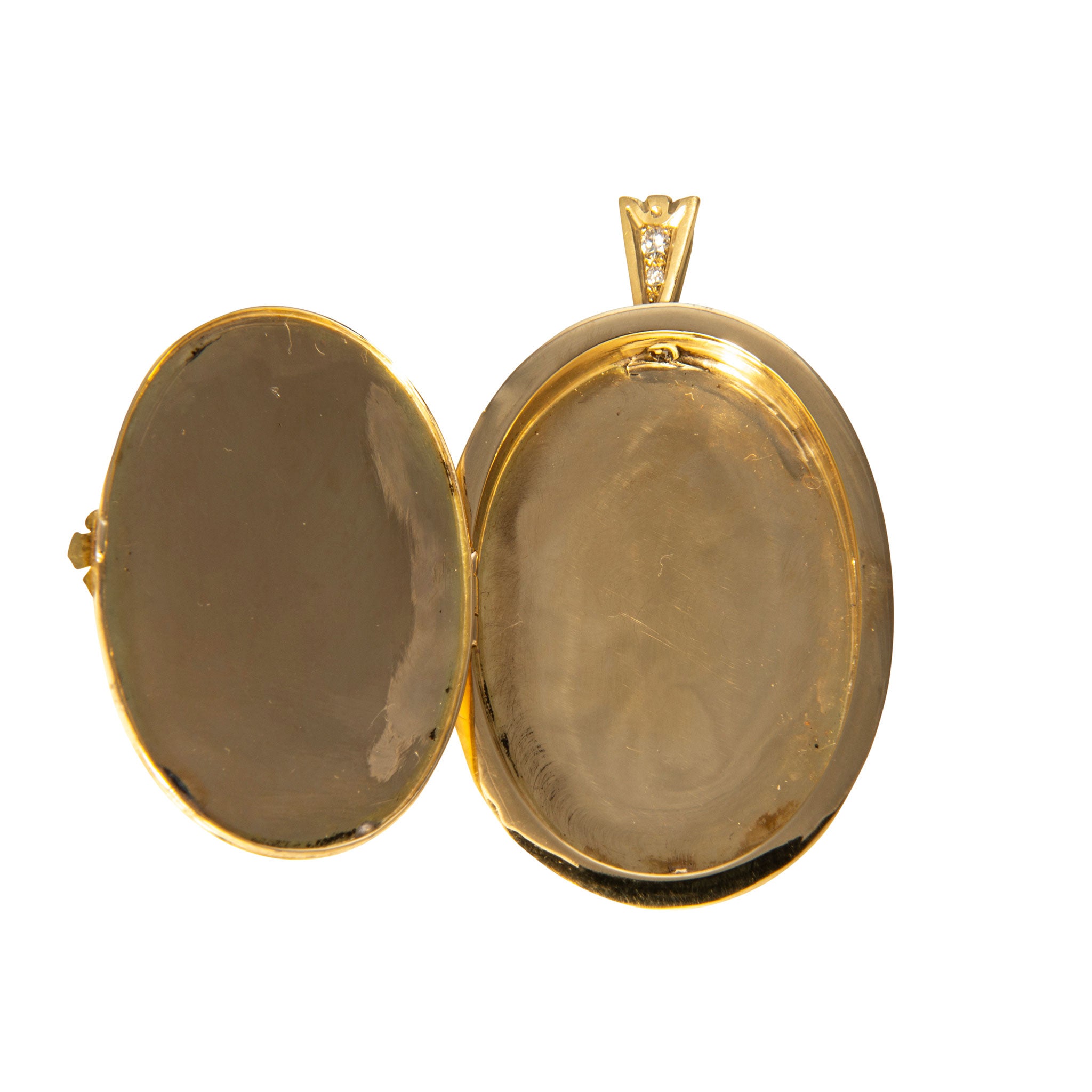 Victorian Style 18K Yellow Gold Oval Locket Pendant with Diamond Accents - Perfect for Anniversary Gifts & Bridal Jewelry