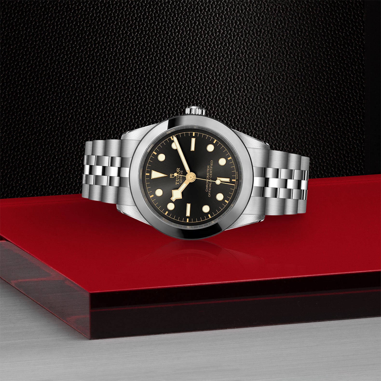 Black Bay One 39mm Automatic Dive Watch - Waterproof Luxury Men's Wristwatch for Diving, Swimming & Everyday Wear