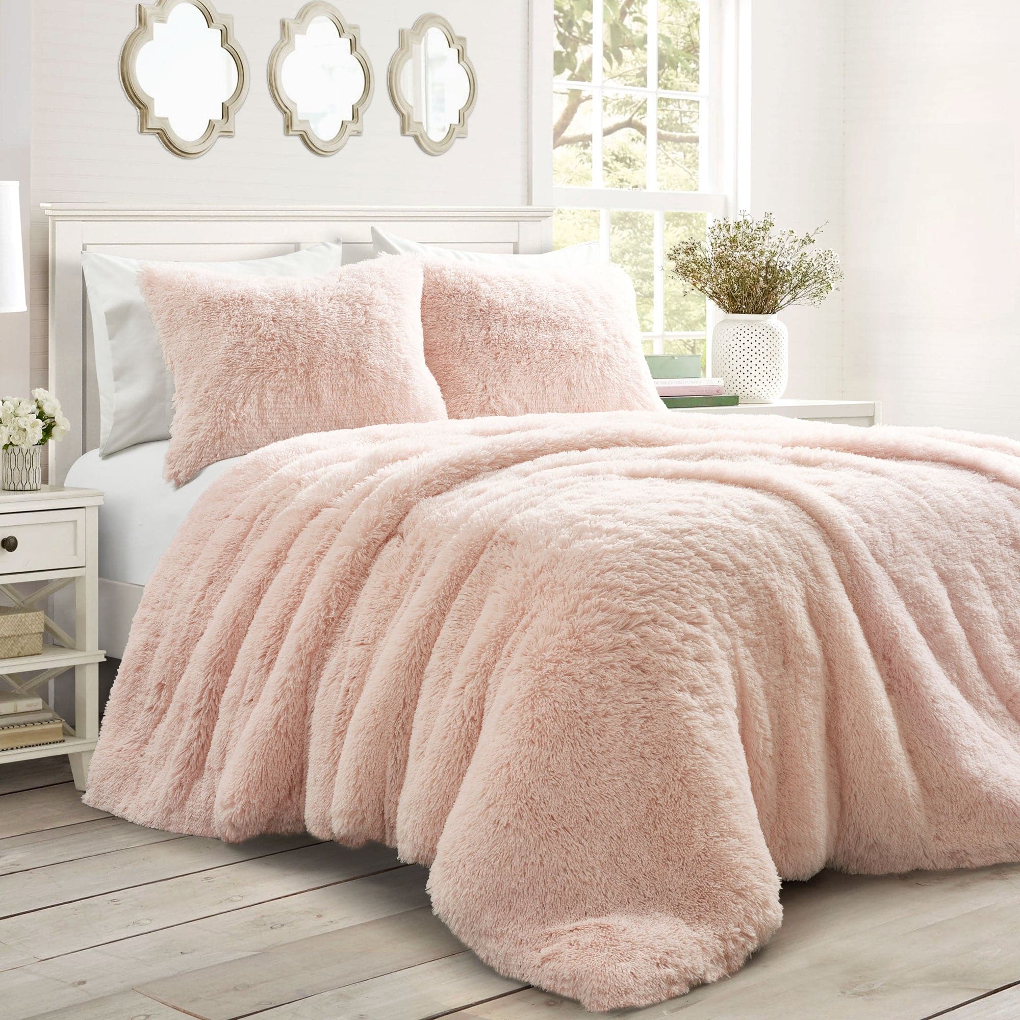 Emma Faux Fur Comforter Set - Soft & Luxurious Bedding Collection for Winter - Queen/King Size - Perfect for Cozy Bedrooms, Guest Rooms & Winter Home Decor