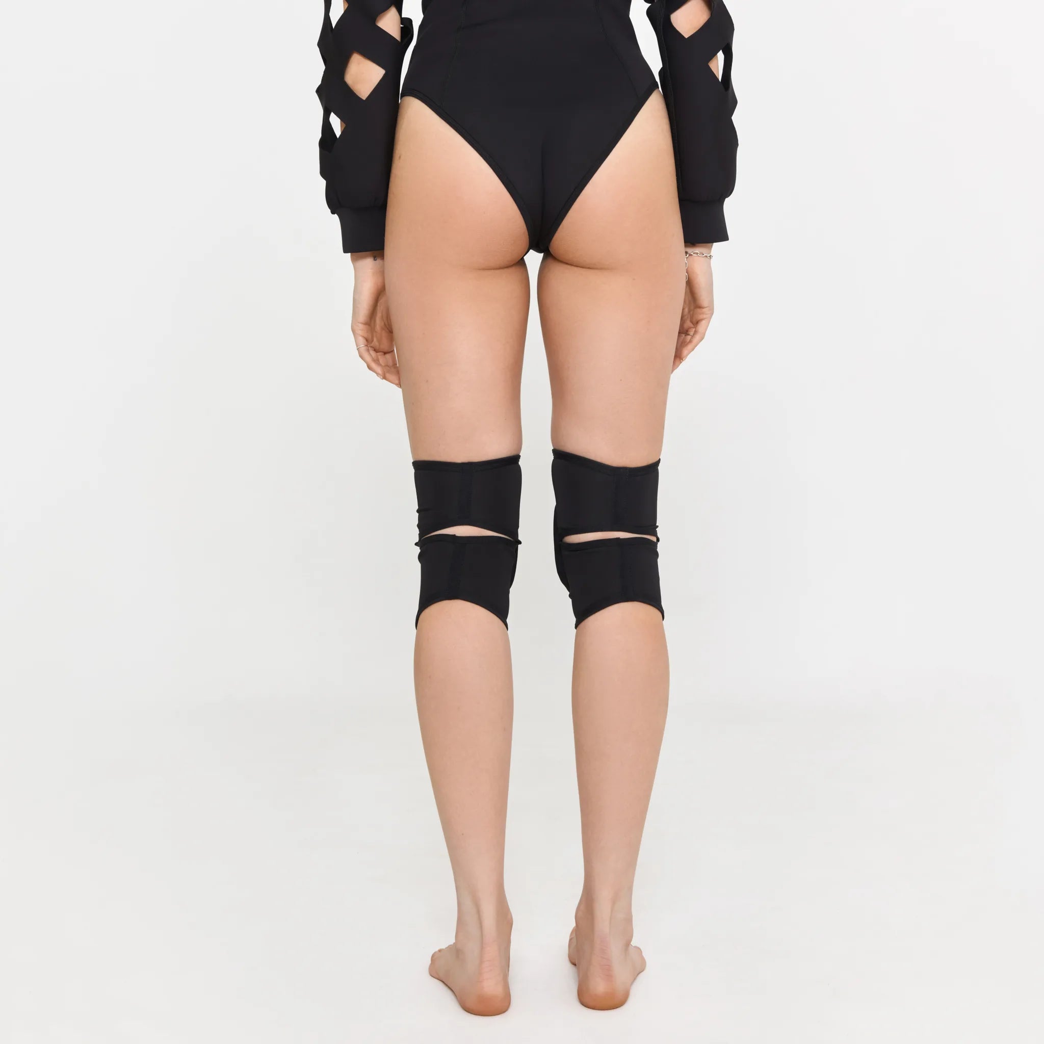 Classic Sleek Black Dance Knee Pads - Comfortable & Protective for Ballet, Jazz, Hip Hop & Contemporary Dance - Perfect for Performances & Practice