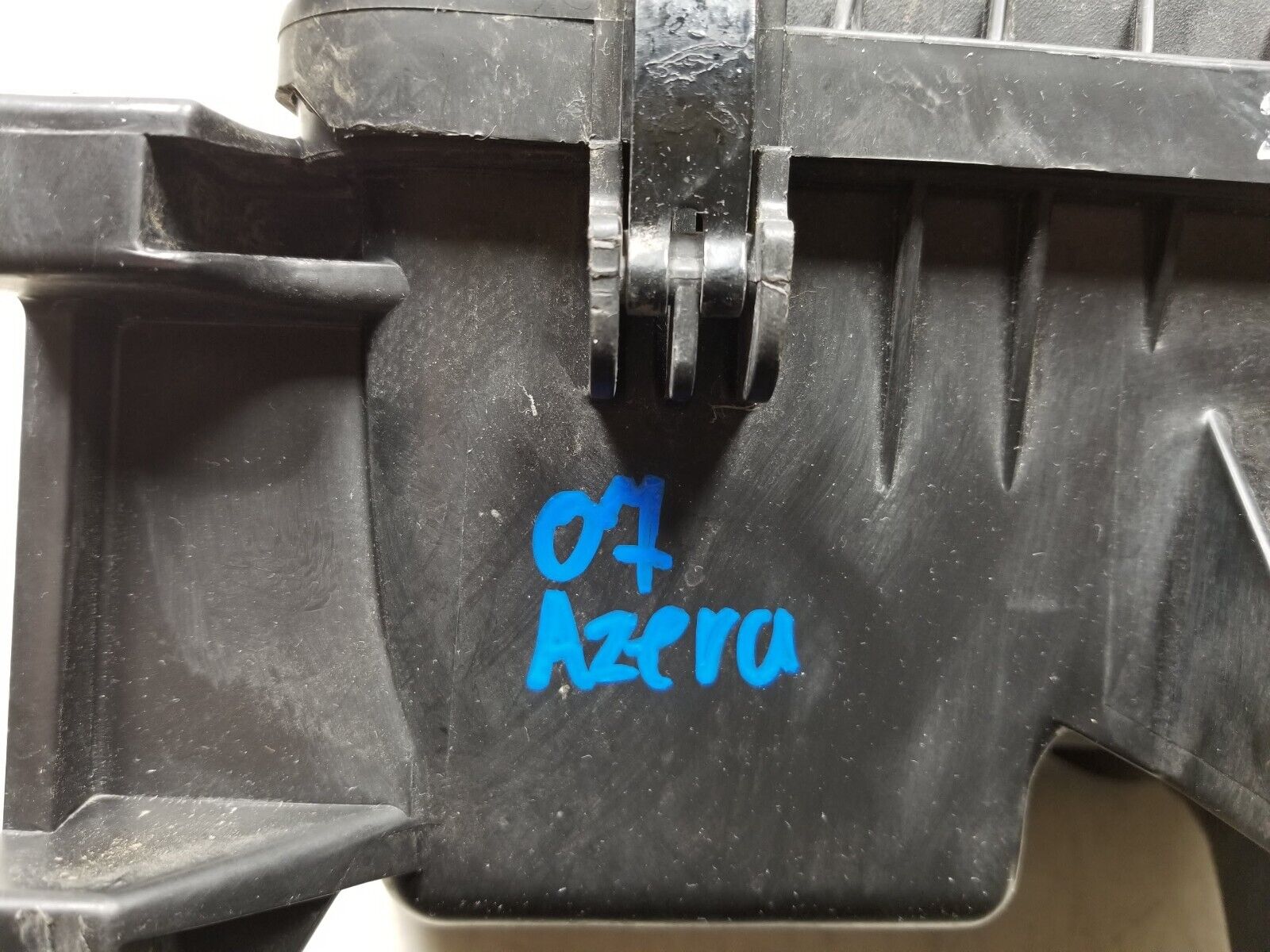 10 Hyundai Azera Air Filter Housing Box 28110-3L100 OEM Replacement - Perfect for Engine Maintenance & Performance Upgrade