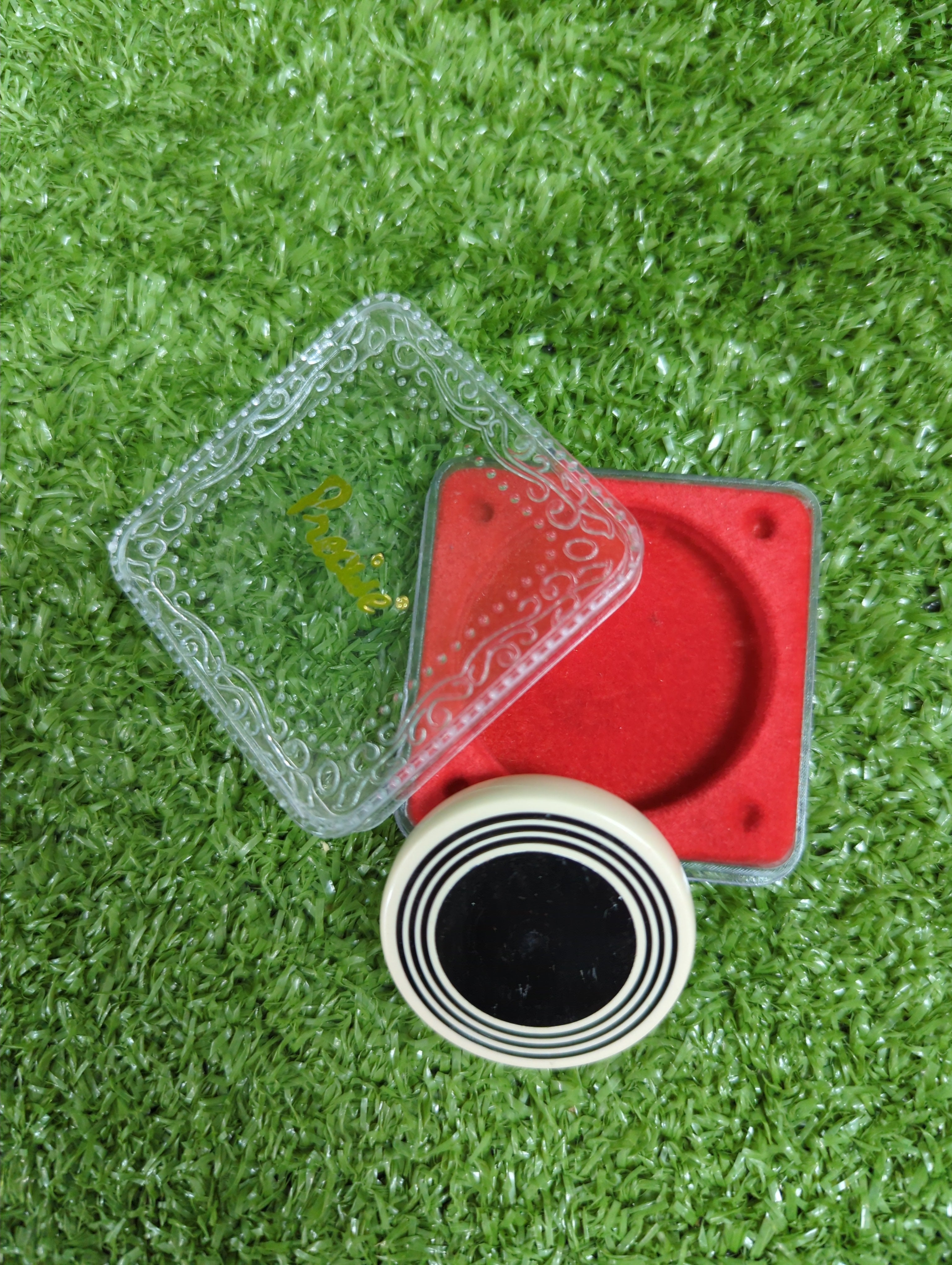 Professional Chroma Carrom Striker for Precision Shots - Perfect for Indoor Games & Family Fun