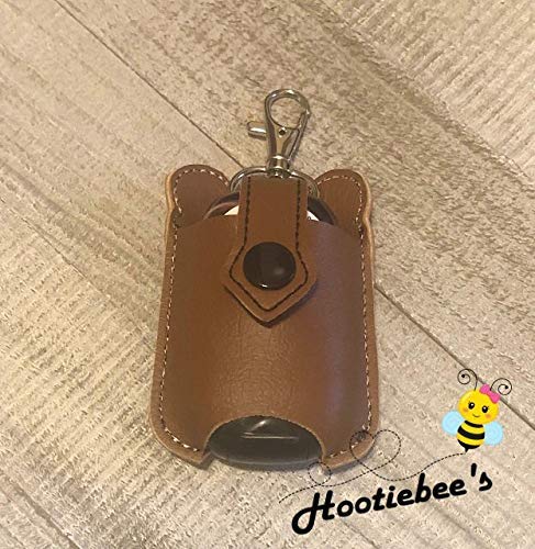 Bear-Shaped Hand Sanitizer Holder & Lip Balm Clip - Cute Keychain Accessory for Purse, Backpack, Gym Bag and Outdoor Activities