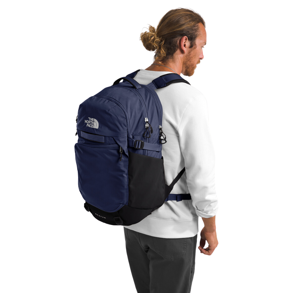 The North Face Router Backpack - Lightweight Laptop Backpack for Men & Women, Water-Resistant Hiking Daypack with 31L Capacity - Perfect for Travel, Work, School & Outdoor Adventures