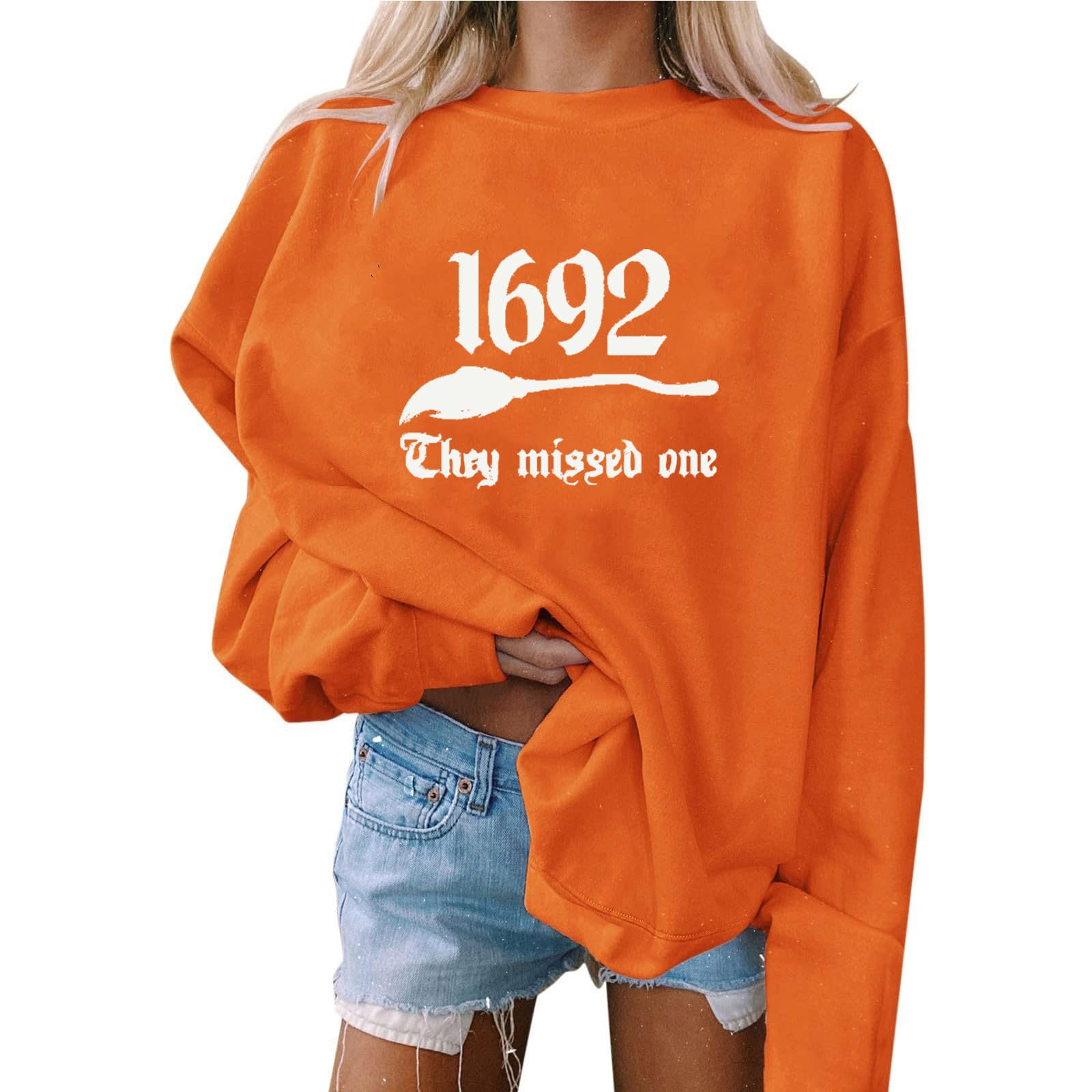 ESCBUKI 1692 Vintage Orange Halloween Sweatshirt for Women - Plus Size Long Sleeve Pullover Hoodie - Perfect for Fall Festivals & Cozy Nights
