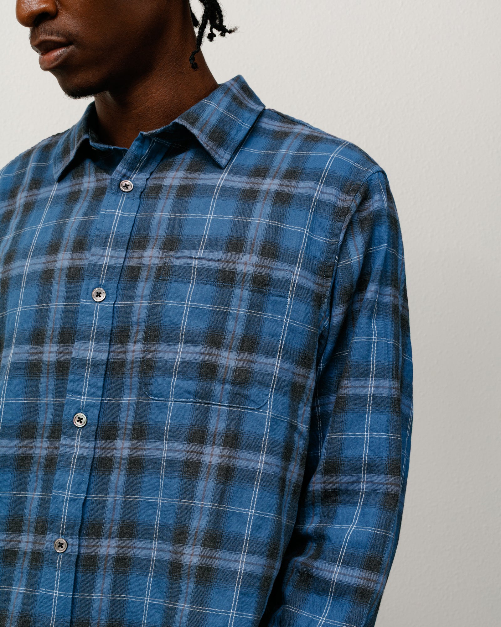 Stylish Beach Plaid Shirt for Men & Women - Comfortable Summer Casual Shirt for Vacation, Outdoors & Relaxation