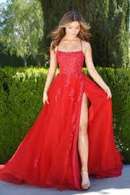 Elegant Alisha Gown in Vibrant Red - Perfect for Evening Parties, Weddings & Special Occasions