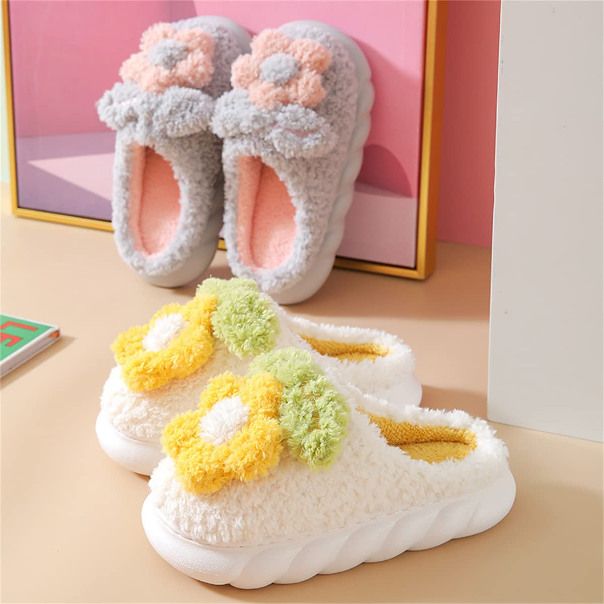 Women's & Men's Warm Plush Slippers with Non-Slip Thick Sole - Cozy Indoor House Shoes for Winter with Floral Design - Perfect for Home, Lounge & Relaxation