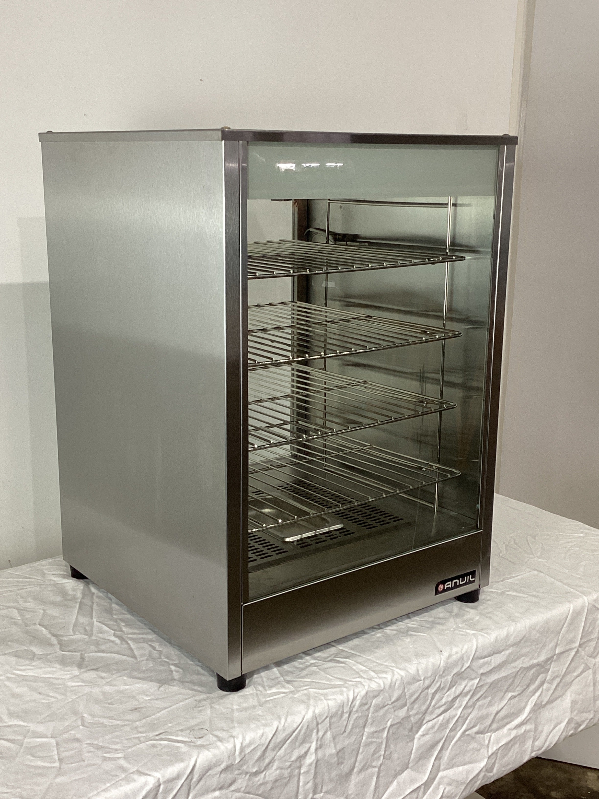 Anvil PWK1007 Commercial Pie Warmer - Countertop Pastry Heater for Bakeries, Cafes & Restaurants - Perfect for Warming Pies, Tarts & Desserts (Model 821345)