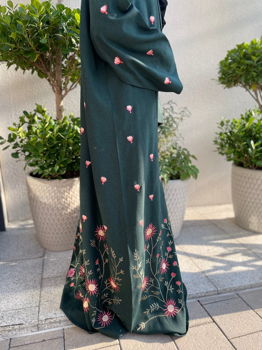 Elegant Green Linen Abaya Dress with Floral Embroidery - Modest Muslim Prayer Dress for Women - Perfect for Eid, Mosque & Special Occasions