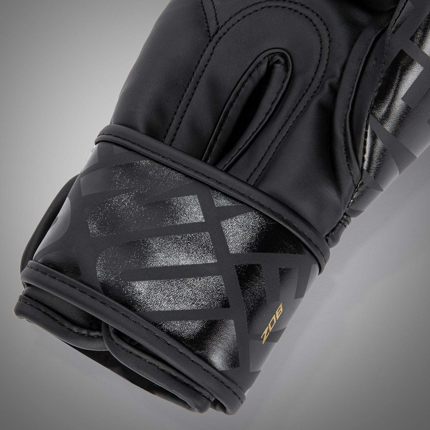 Venum Contender 1.5 XT Kids Boxing Gloves - Black & Gold - Premium Youth Boxing Gear for Training, Sparring & Competition