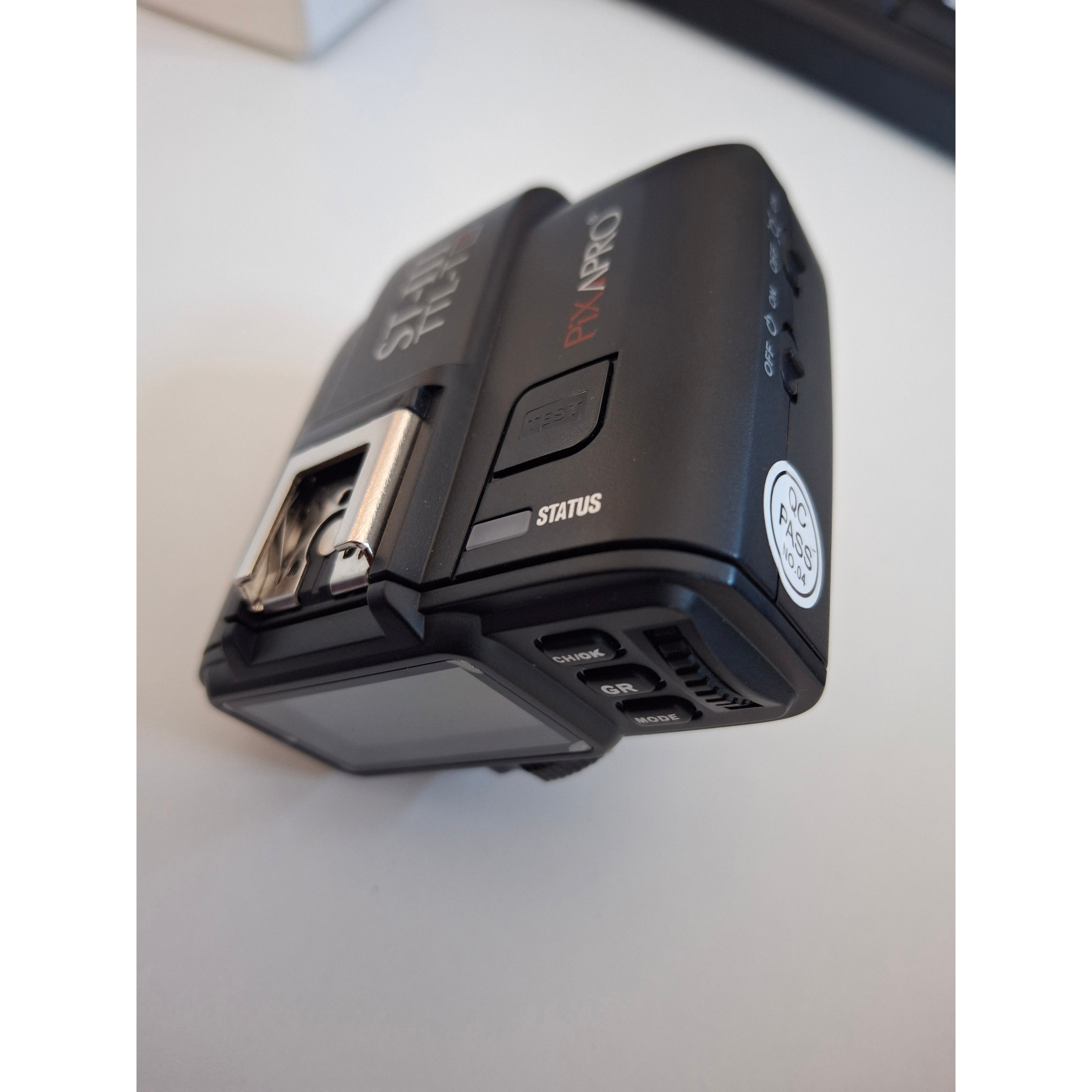 PRO ST III T 2.4GHz Wireless Flash Trigger for Sony Cameras (X1T) - Perfect for Studio Photography & Outdoor Shooting