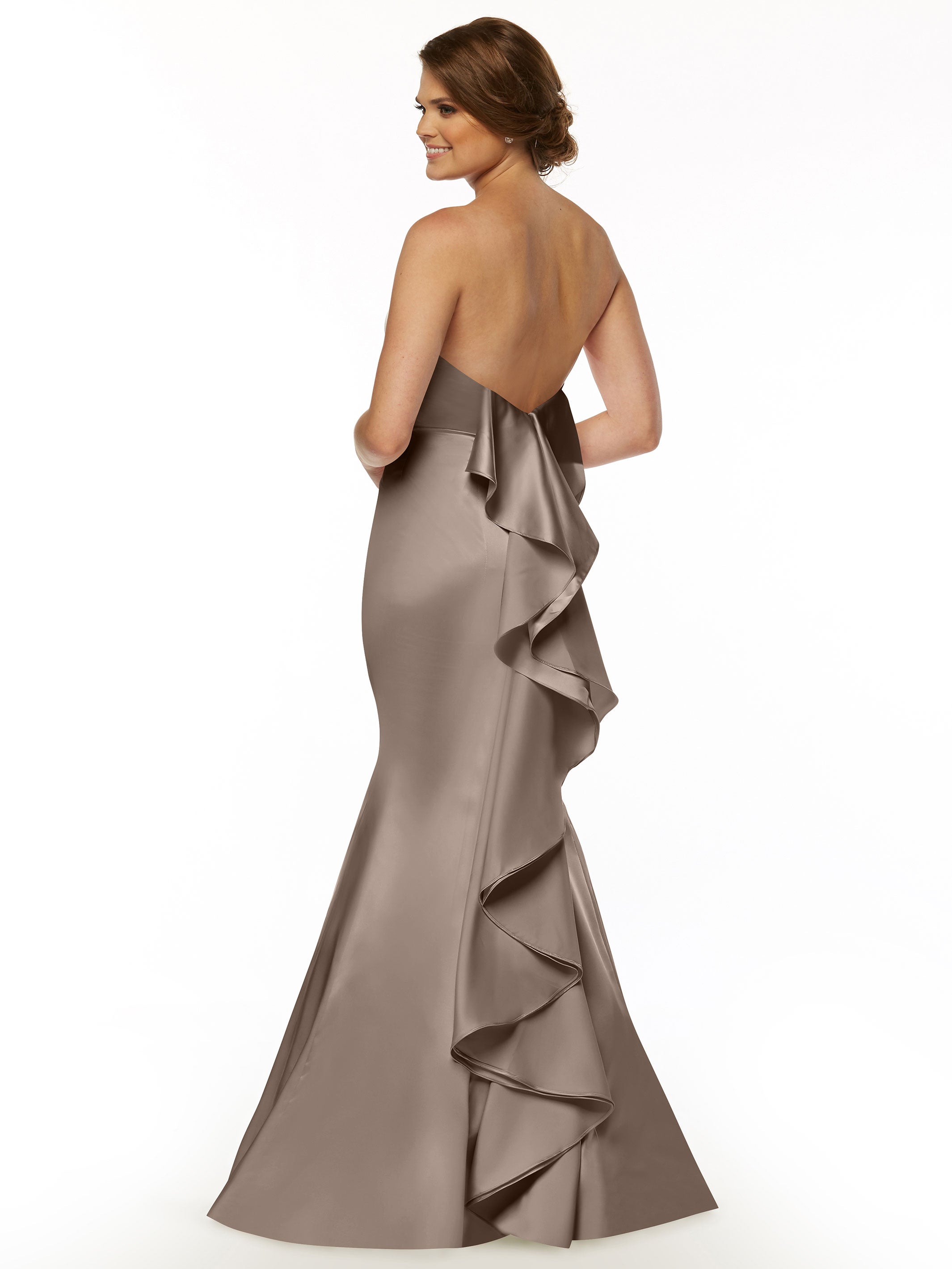 Elegant Strapless Satin Fit and Flare Bridesmaid Dress with Sweetheart Neckline - Perfect for Weddings, Formal Events & Special Occasions