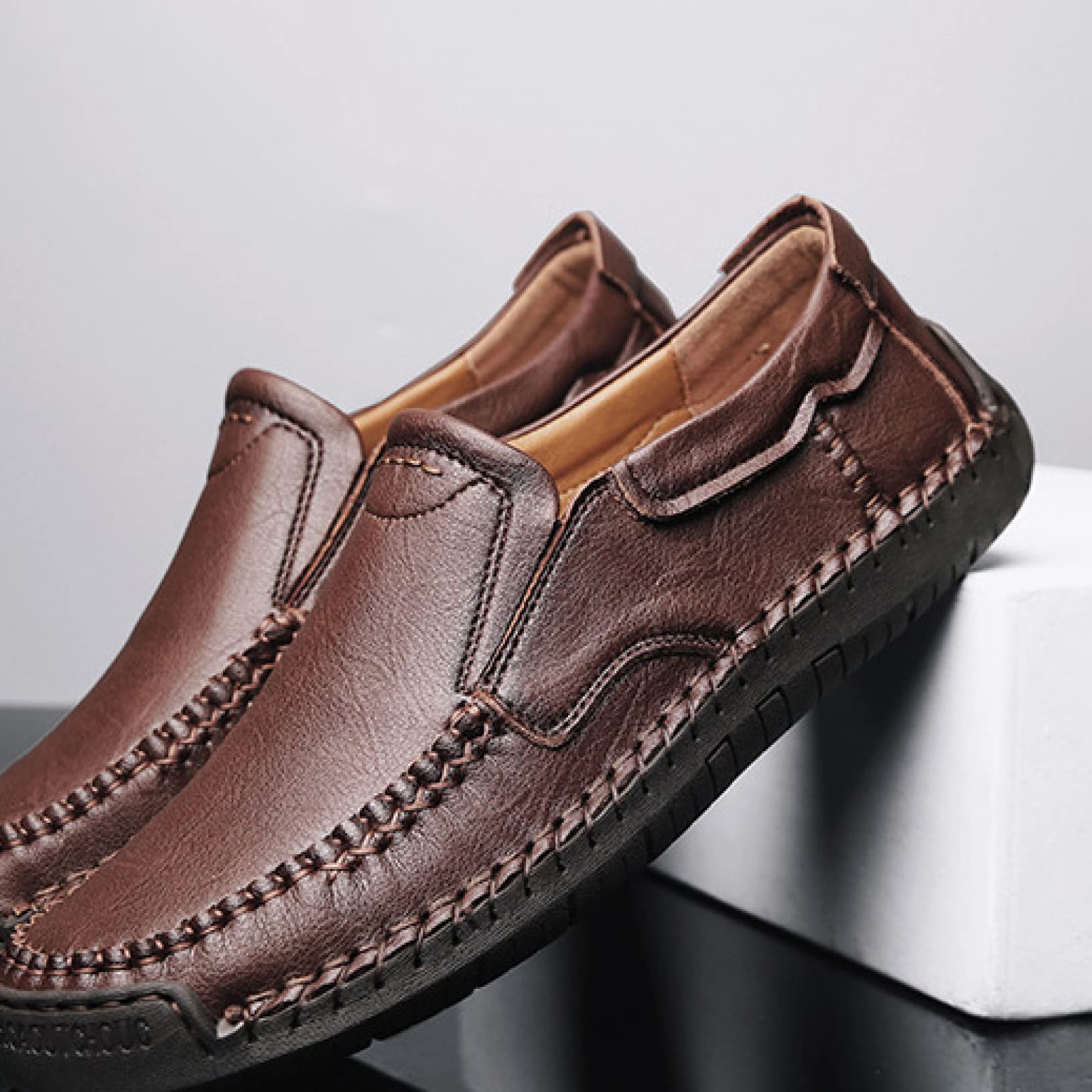 Hoxekle Men's Handmade Leather Loafers - Comfortable Slip-On Casual Shoes for Walking, Office & Outdoor Wear - PU Leather Flat Loafers for Men's Fashion & Leisure