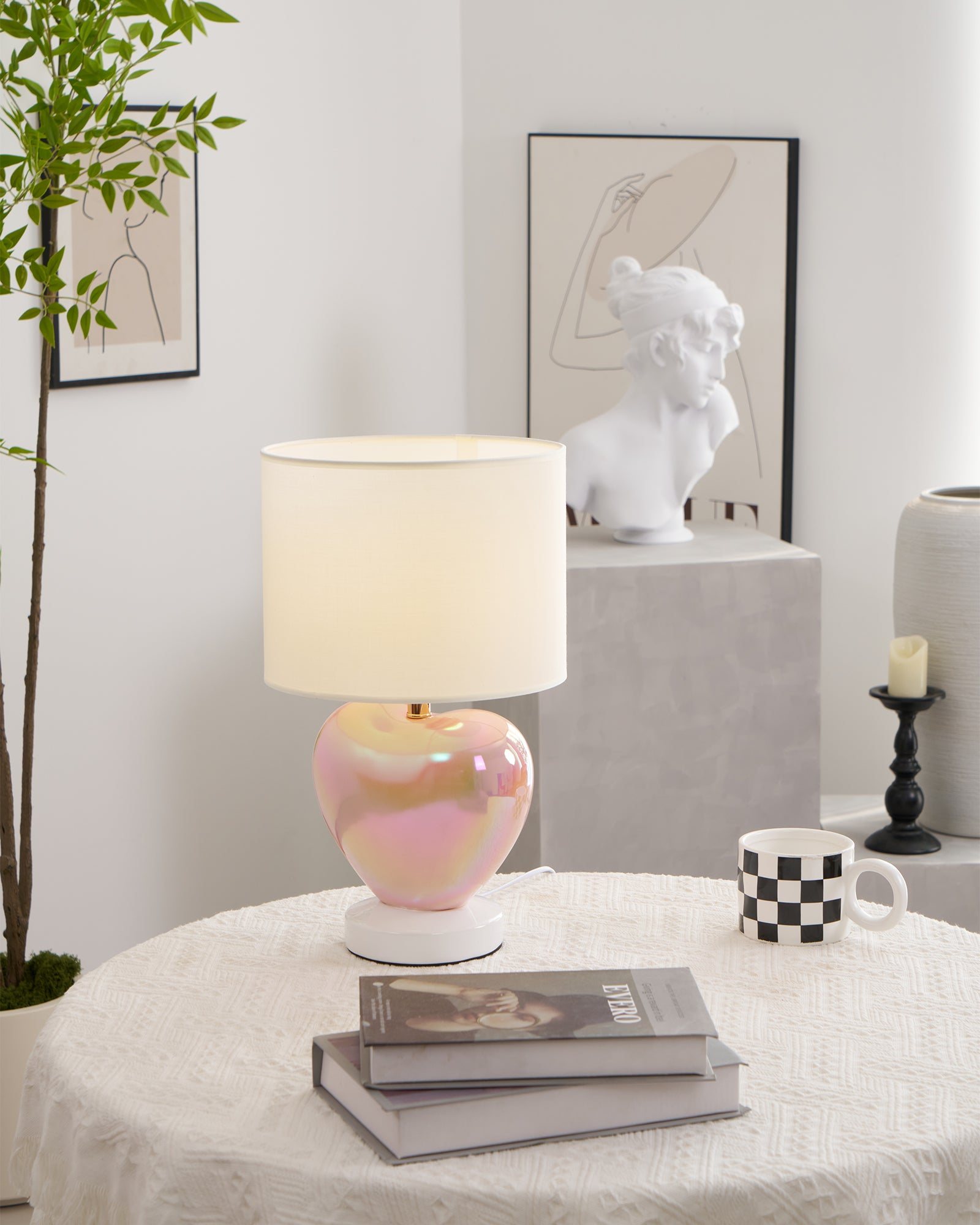 Heart-Shaped LED Table Lamp - Romantic Bedside Night Light for Bedroom, Living Room, or Nursery - Perfect for Valentine's Day, Wedding Decor & Cozy Ambiance