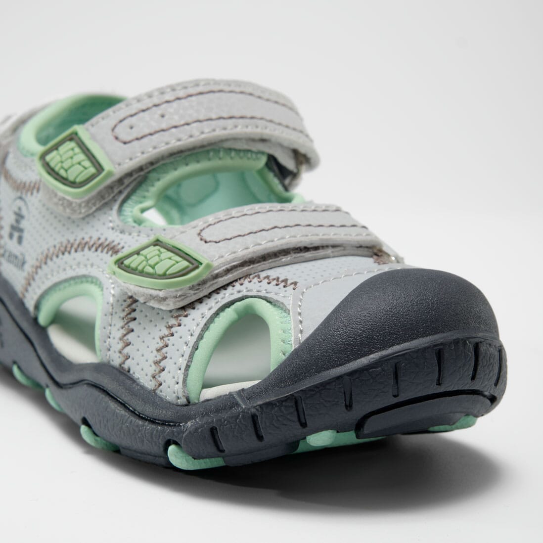 Seaturtle 2 Kids' Closed Toe Sandals - Waterproof & Comfortable Beach Shoes for Boys & Girls - Perfect for Swimming, Beach Trips & Outdoor Play