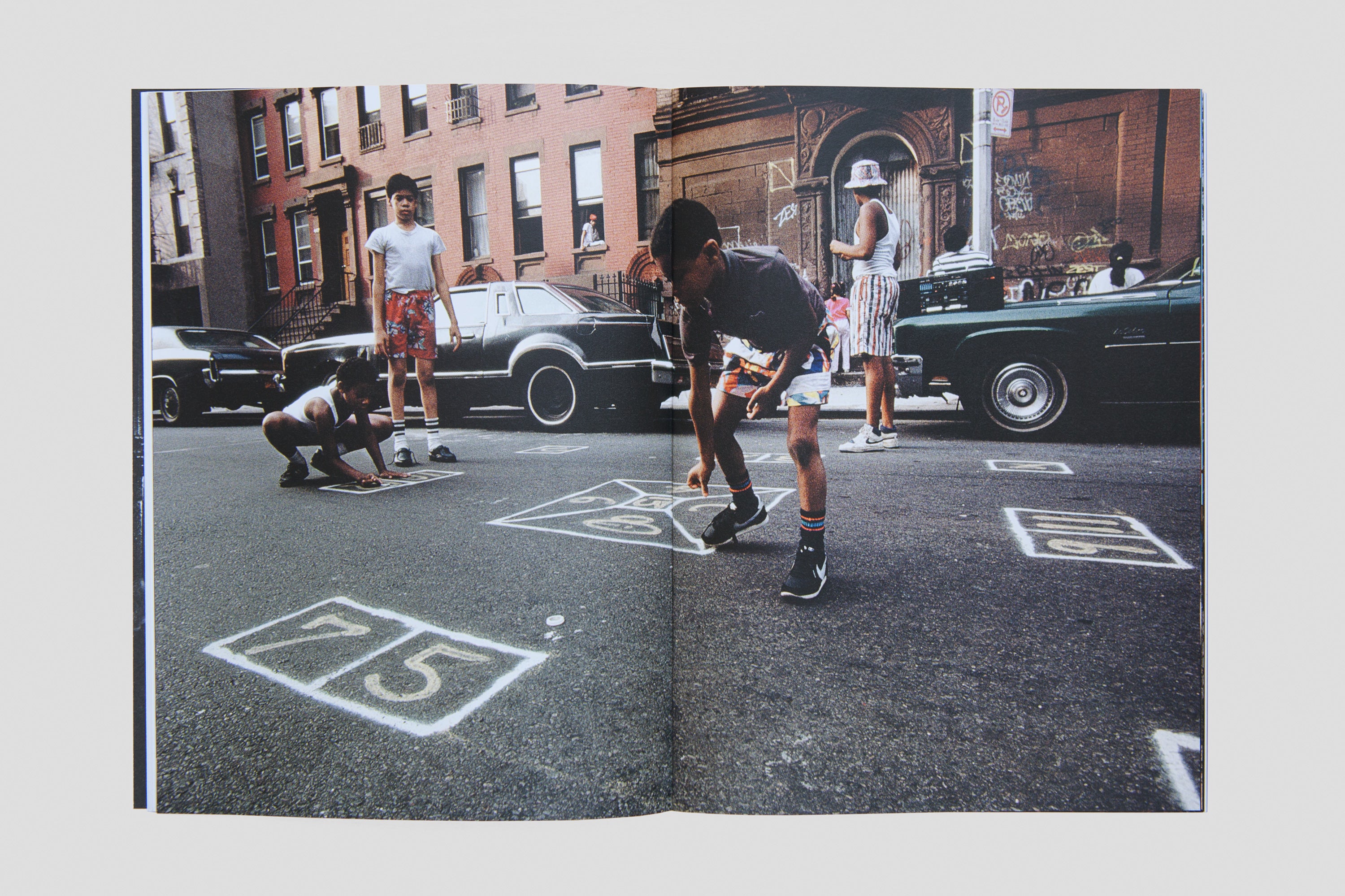 mono.kultur #45, Richard Price: New York A.M. - Exclusive Art & Culture Magazine for Collectors & Design Enthusiasts - Perfect for Coffee Table Display & Creative Inspiration