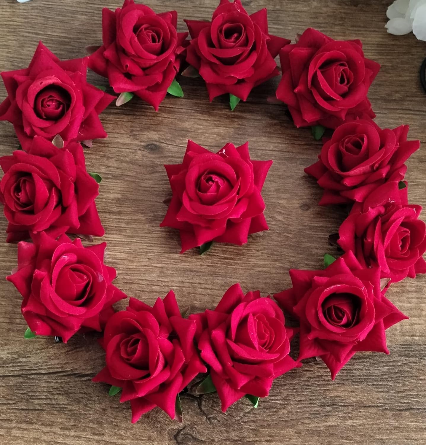 MOQUI Rose Flower Hair Clips for Women & Girls - Elegant Handmade Hair Accessories Set of 6 Red Hairpins, Barrettes & Bobby Pins for Wedding, Party & Daily Styling