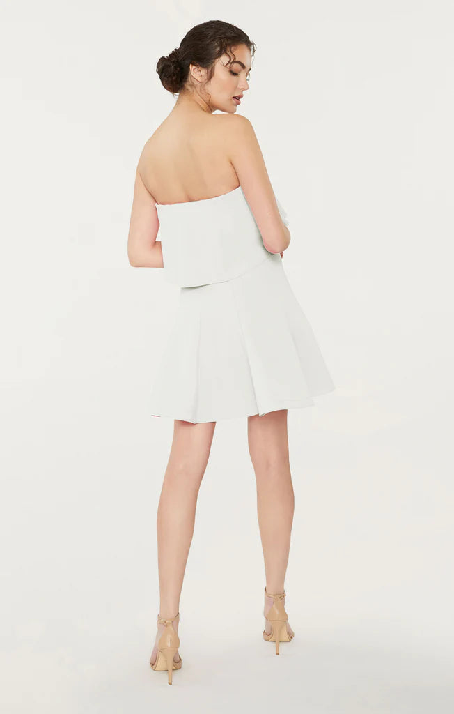 Elegant Driggs Flouncy Dress in White - Perfect for Weddings, Parties & Summer Outfits