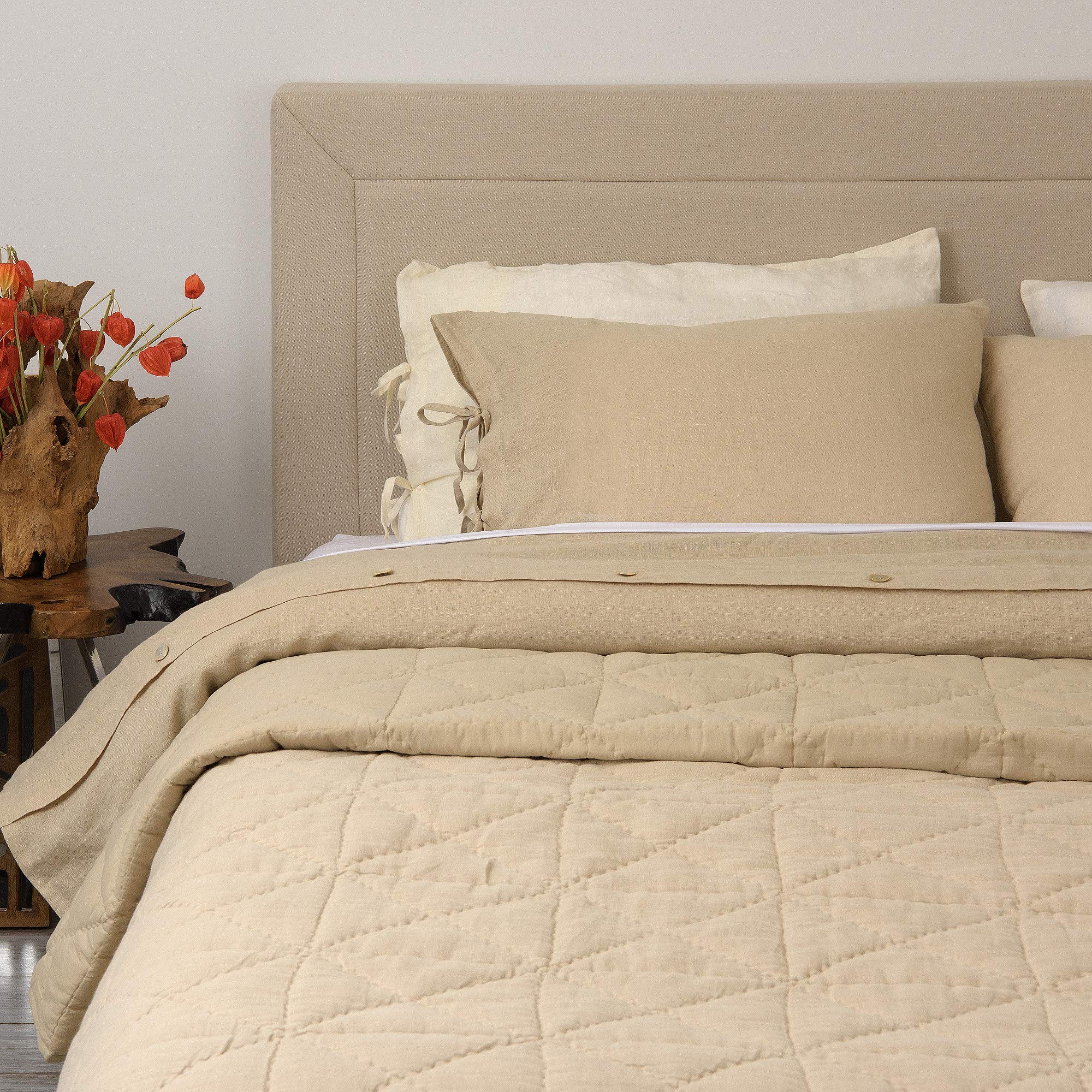 Best Linen and Cotton Tufted Quilt - Lightweight Stylish Bedding for Twin Size (86”x68”) - Natural Color for Casual Elegance | Perfect for Cozy Nights, Guest Rooms & Boho Chic Bedroom Decor