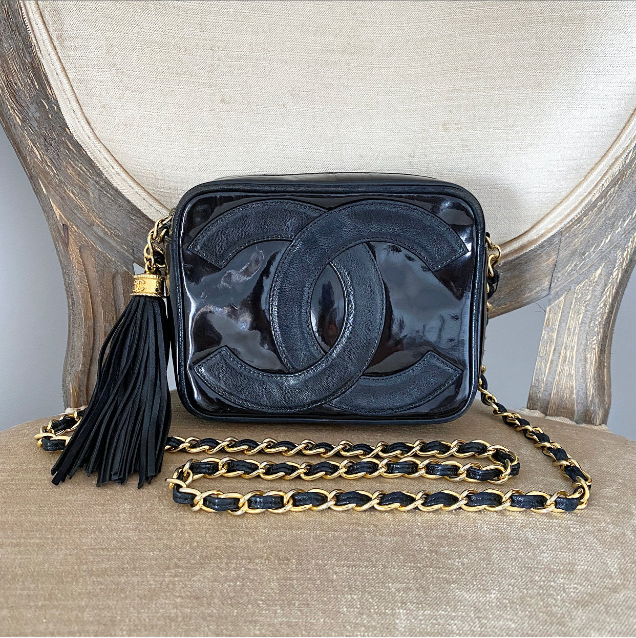 Vintage Chanel 1986 Mini Black Patent Leather CC Logo Camera Crossbody Bag - Perfect for Date Night & Evening Events