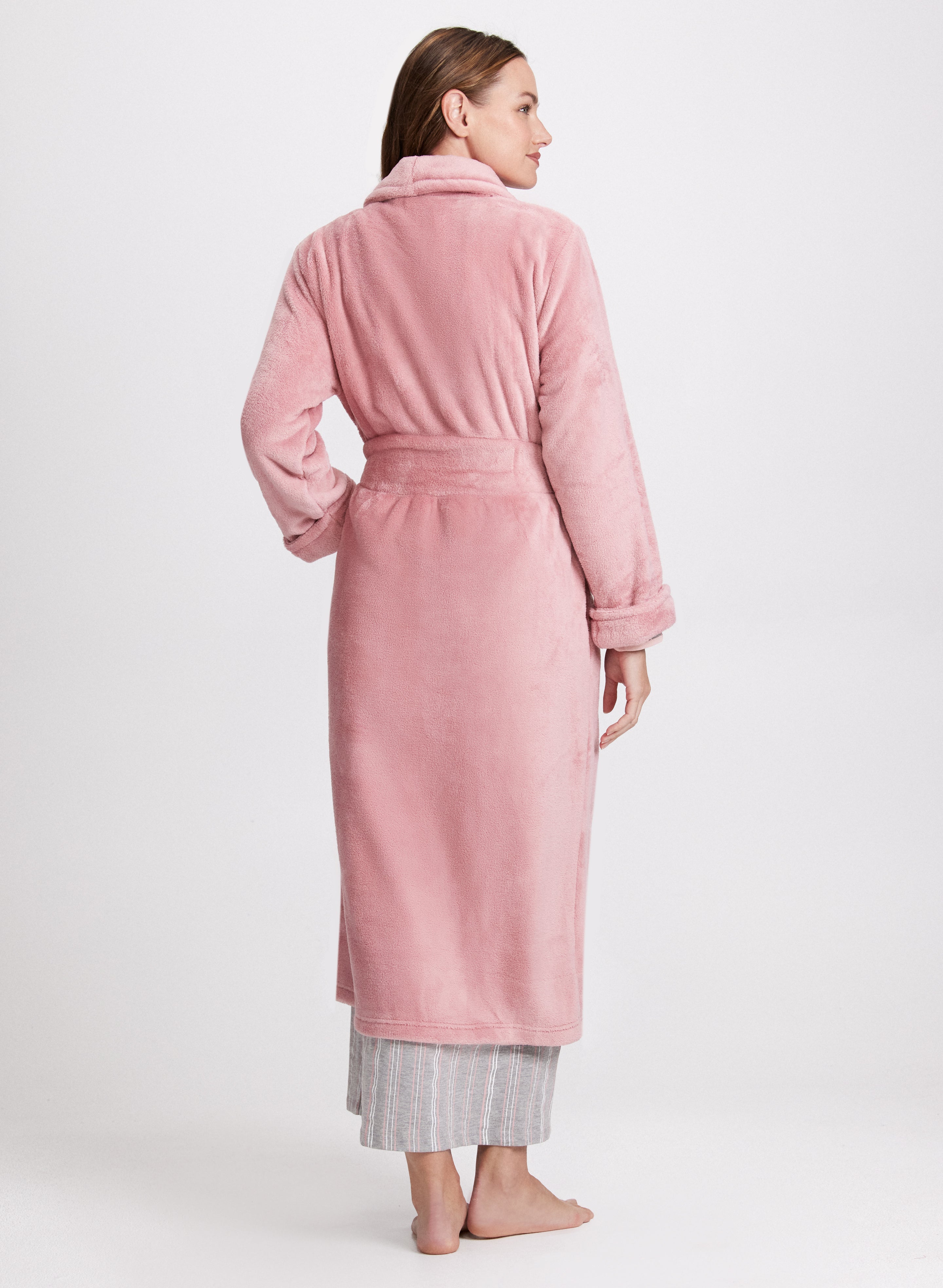 Cozy Belted Fleece Robe for Women - Soft Plush Bathrobe with Pockets - Perfect for Lounging, Spa Days & Cold Mornings