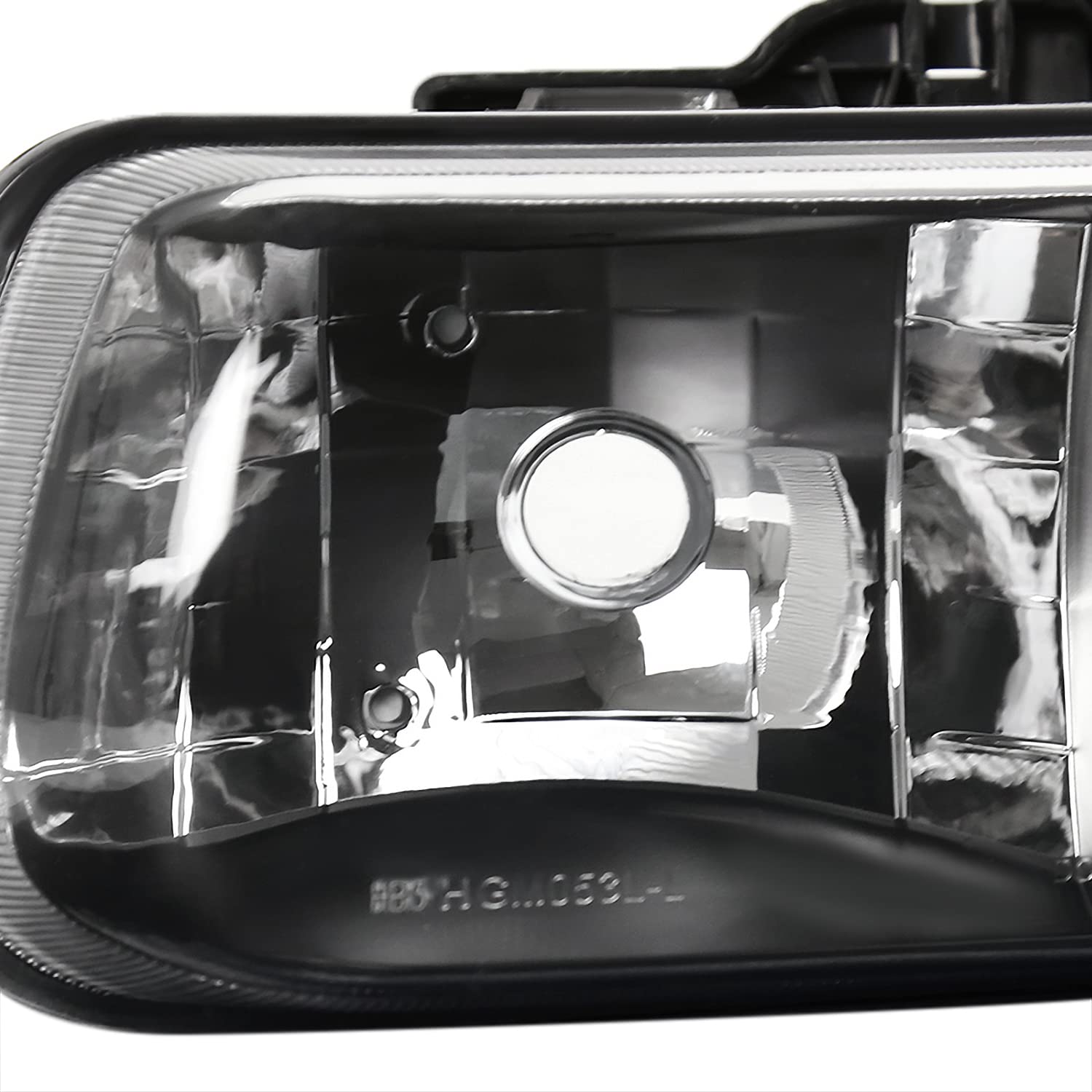 Spec-D Tuning Black Headlights & Bumper Lights with Smoke Fog Lights - Compatible with 2000-2006 Chevy Silverado (Left & Right Pair) - Upgrade Your Truck's Style & Night Visibility for Off-Roading & Daily Driving