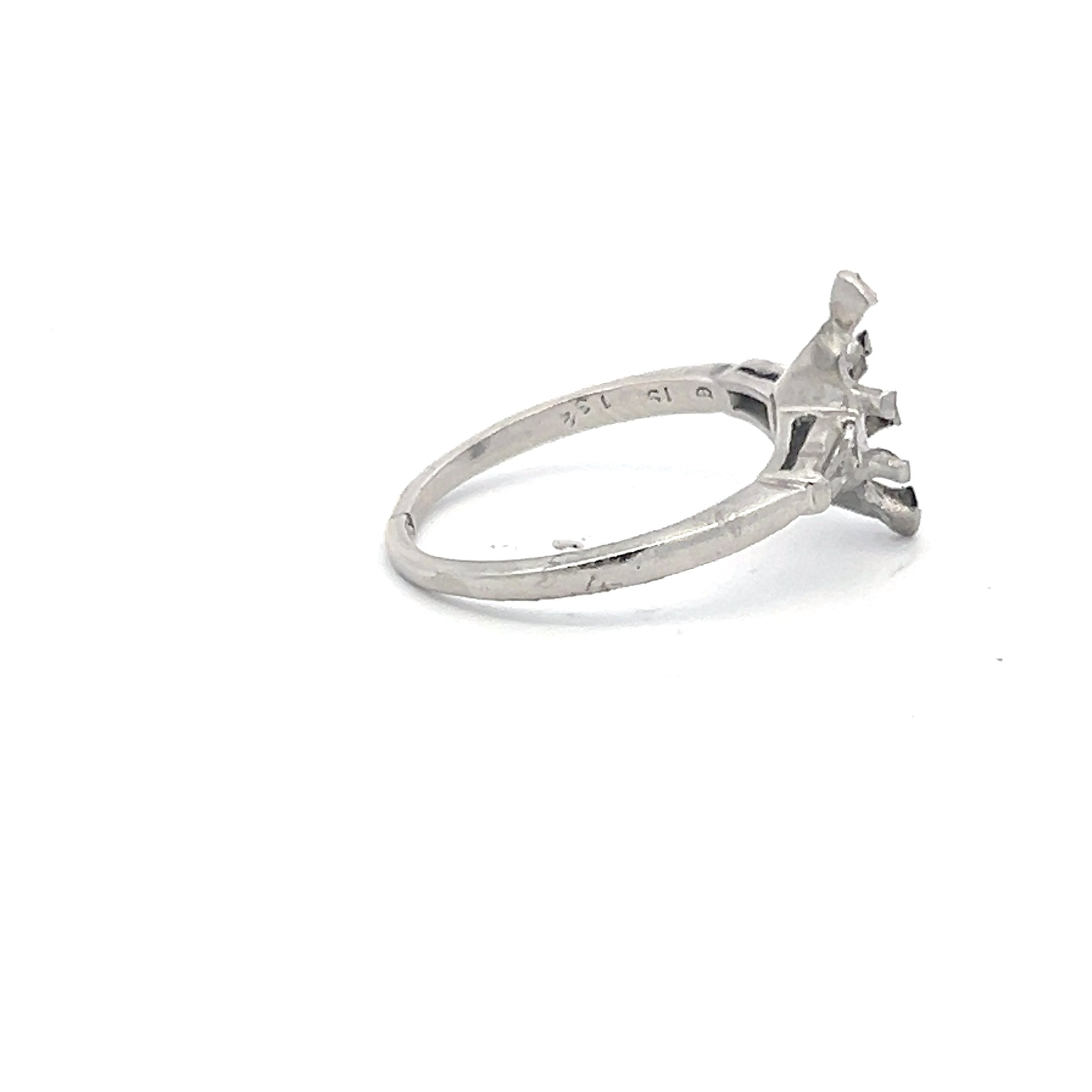 0.21 Carat Tapered Baguette I SI1 Diamond Platinum Semi Mount Ring - Elegant Wedding Band for Engagement, Anniversary & Special Occasions