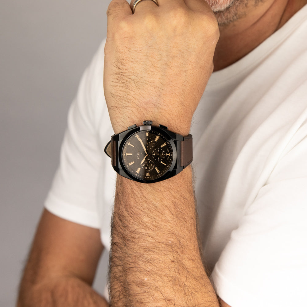 Fossil Everett FS6108 Men's Chronograph Watch - Stylish Analog Quartz Timepiece for Business, Casual & Everyday Wear