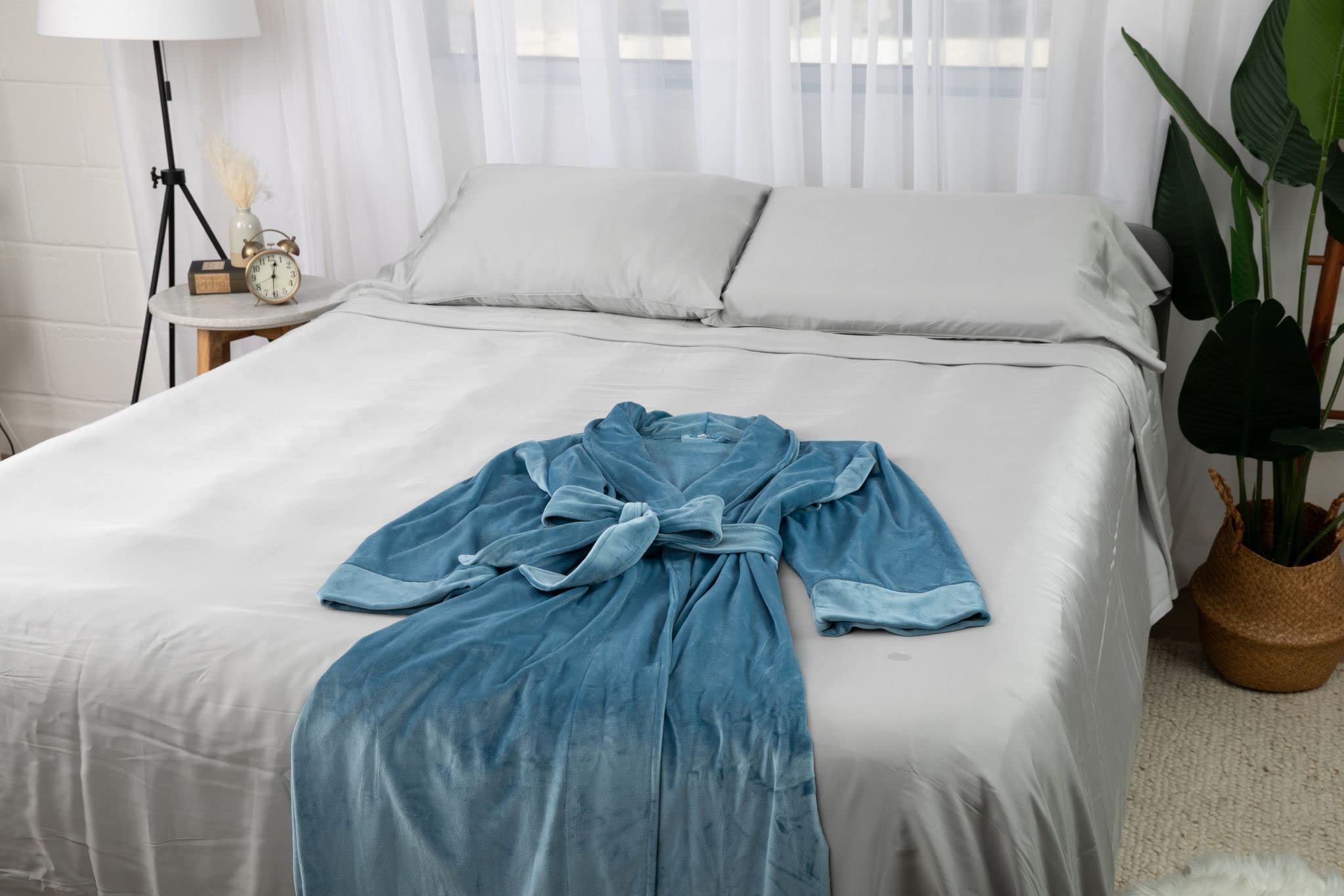 Premium Pure Fiber Cloud Soft Velour Robe for Women - Ultra Plush Luxurious Spa Bathrobe | Cozy Lounge Wear & Relaxing Home Wear | Perfect for Spa Days, After Bath, Yoga & Lounging