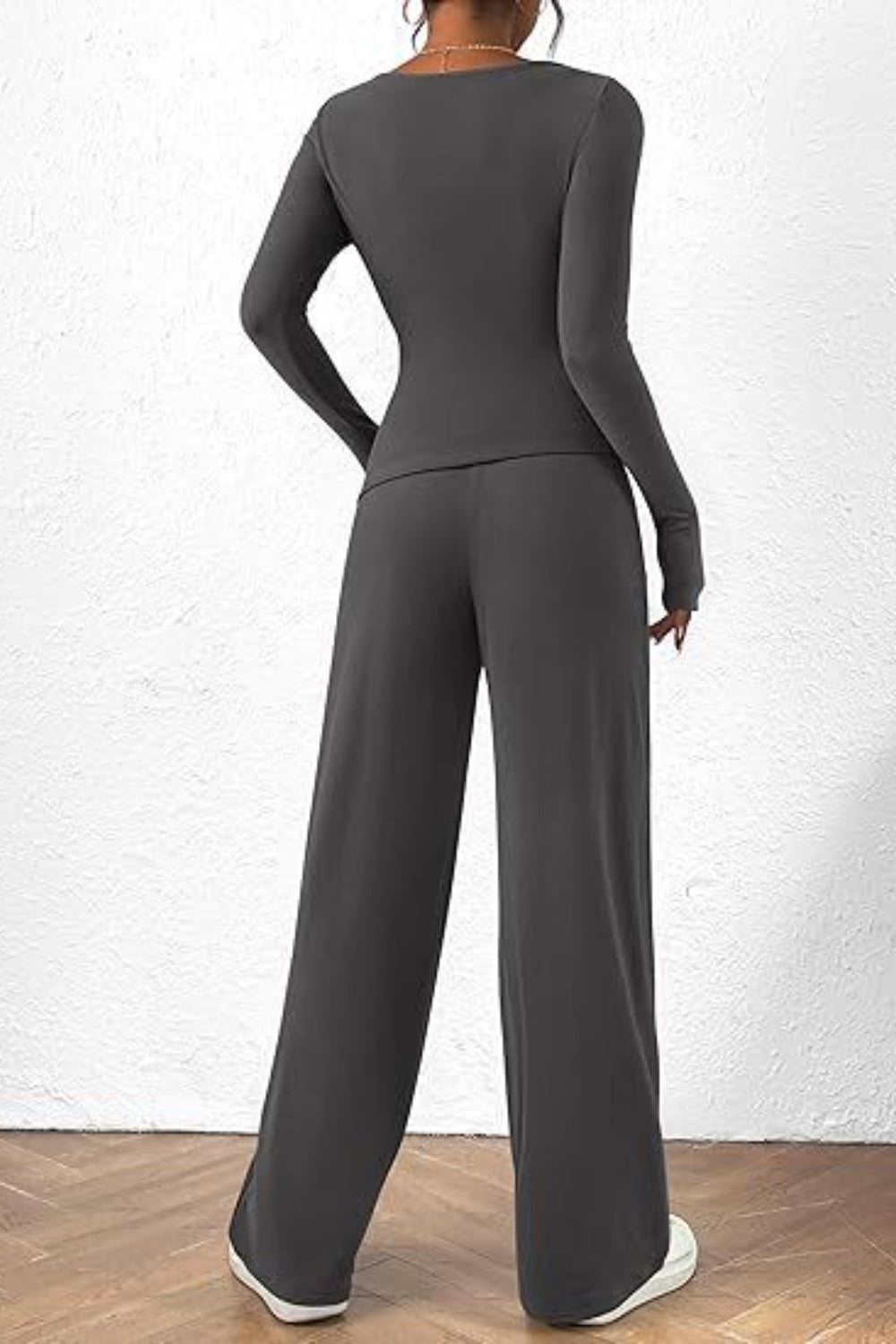 Stylish Long Sleeve Resort Top and Pants Set for Women - Comfortable Vacation Outfit for Beach, Cruise & Summer Getaways