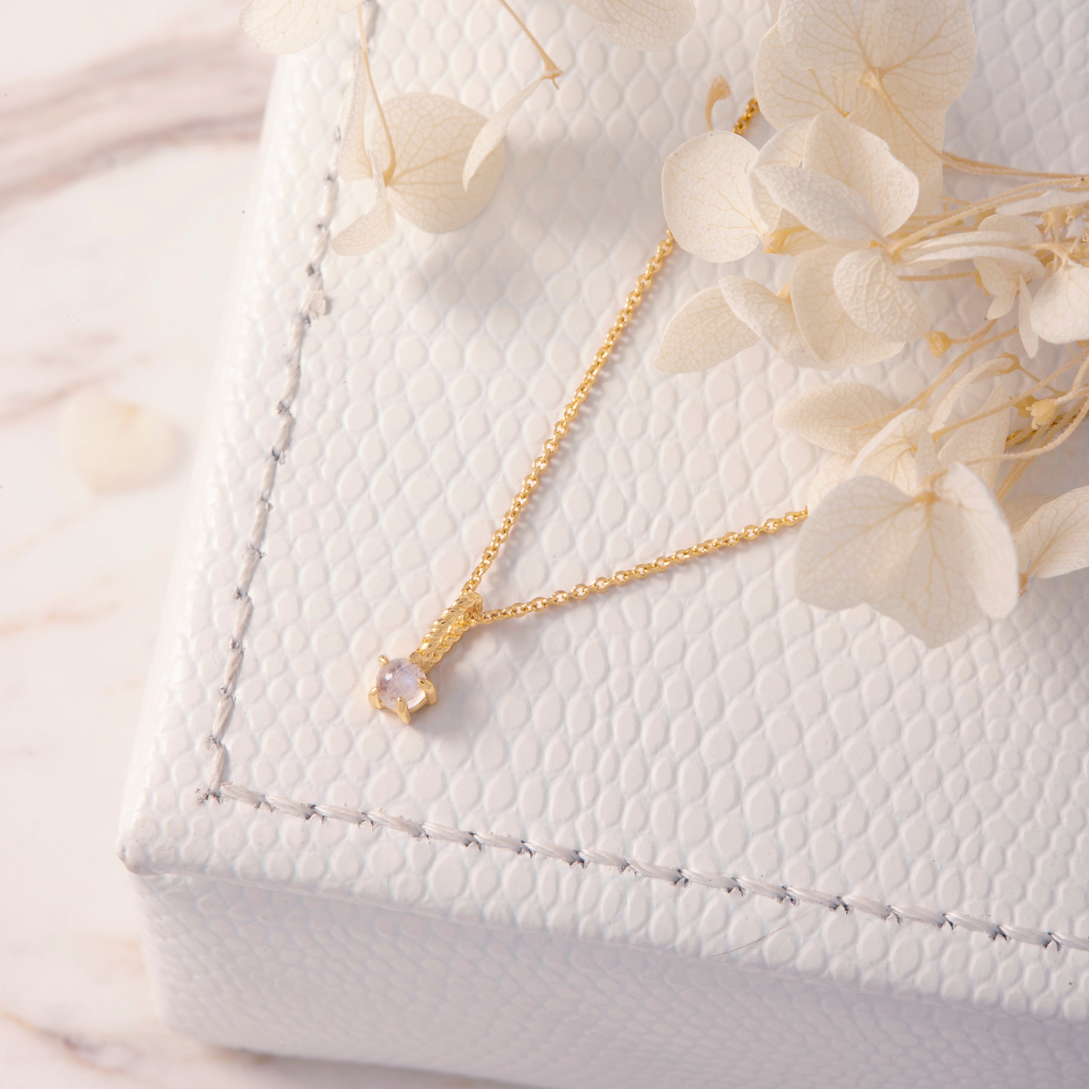Rainbow Moonstone Birthstone Gold Necklace Pendant - Elegant Jewelry Gift for Women, Birthday, Anniversary & Special Occasions