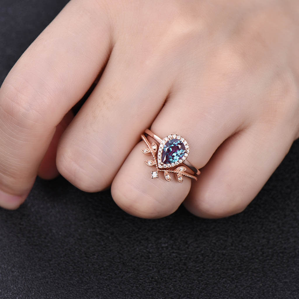 Vintage Pear Shaped Alexandrite Engagement Ring Set with Leaf Diamond Accents - 2 Piece Bridal Jewelry Set for Wedding, Proposal & Anniversary Gifts