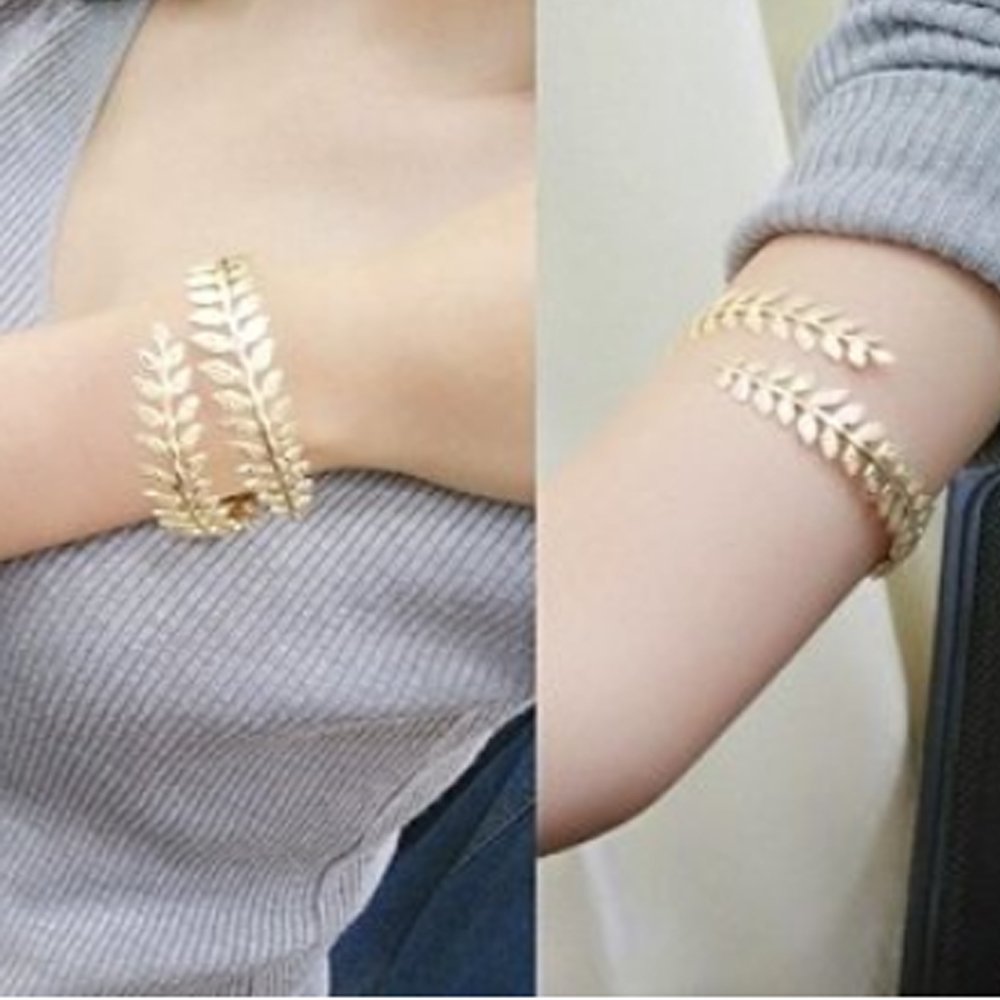 Elegant Gold Tone Swirl Leaf Arm Cuff Bracelet - Adjustable Upper Arm Bangle for Women - Perfect for Boho, Festival, and Evening Wear