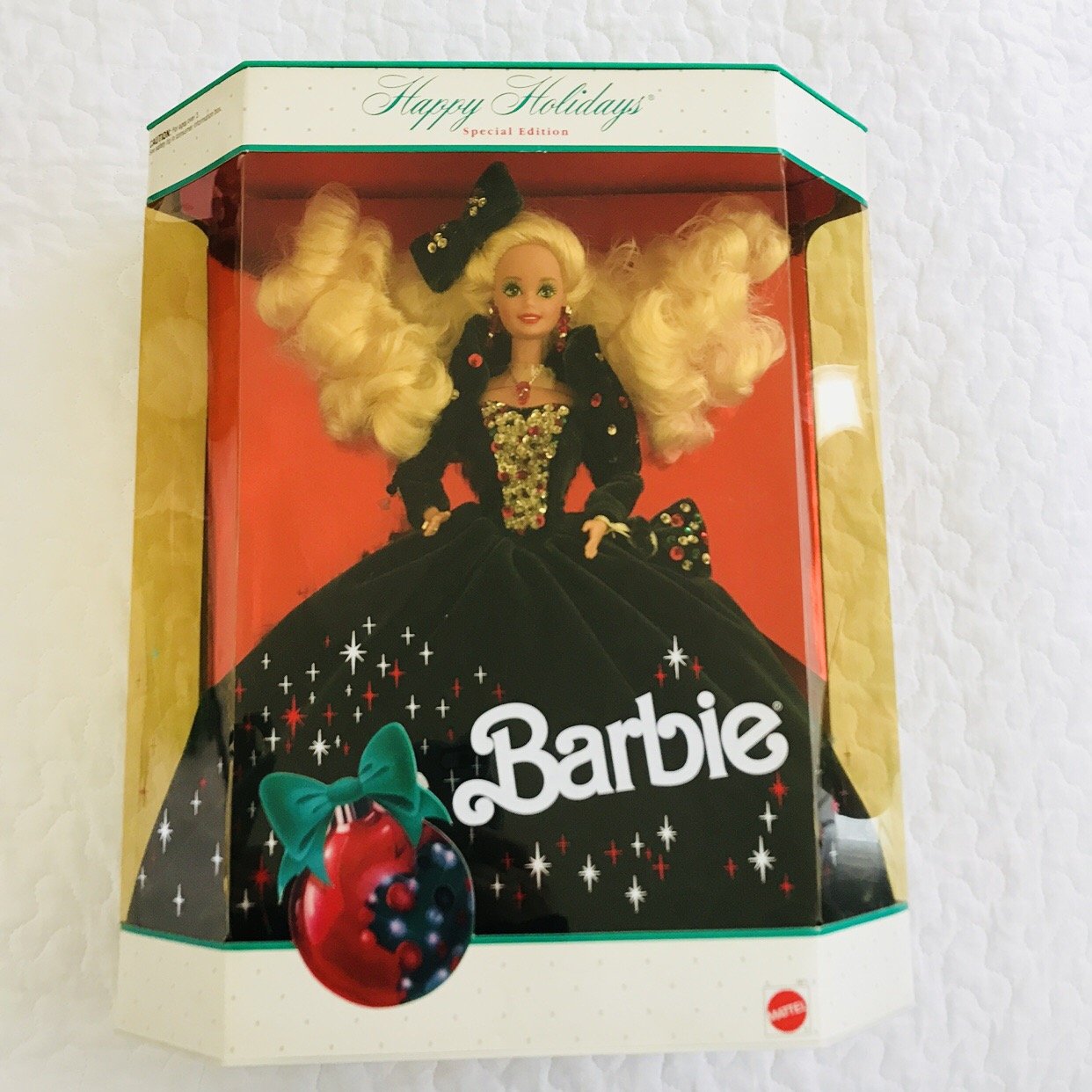 1991 Happy Holidays Barbie Doll Special Edition - Collectible Holiday Barbie for Christmas Decorations & Gift Giving