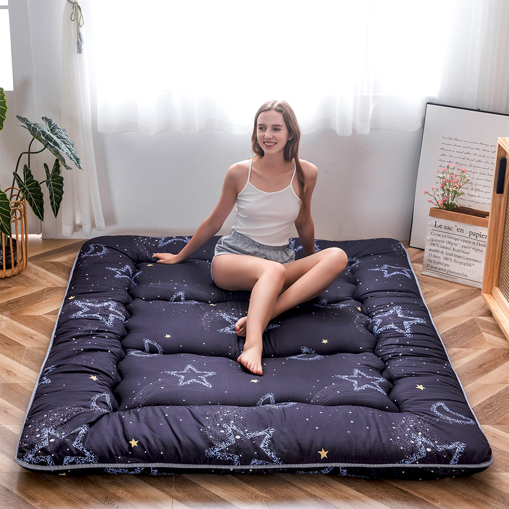 MAXYOYO Japanese Futon Mattress with Moon and Star Design - Foldable Floor Sleeping Mat for Guest Bed, Dorm Room, or Meditation Space