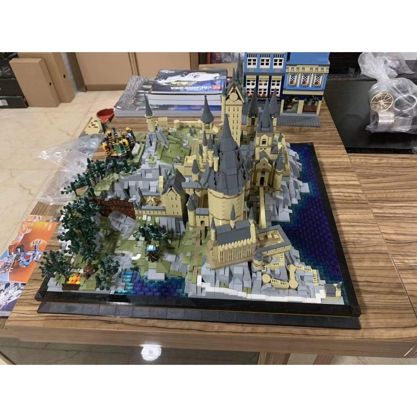 Mould King 22004 Hogwarts School of Witchcraft and Wizardry Building Blocks Set - Harry Potter Castle Model Kit for Adults & Kids - Perfect for Collectors, Gifts, and Home Decor