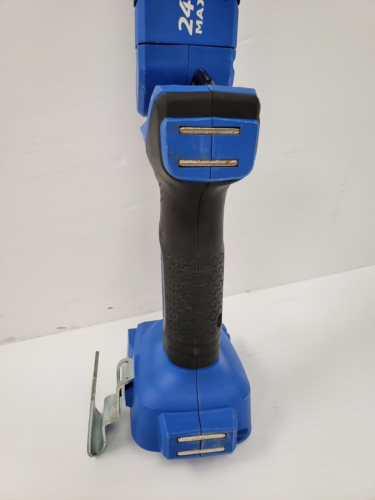 Kobalt 0820 LED Work Light - Portable, Bright, Durable for Construction, Auto Repair & Outdoor Projects