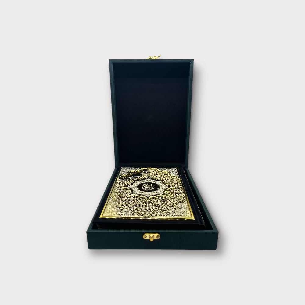 Beautiful Gift Box Quran - Holy Book for Muslims - Perfect for Gifting, Home Decor & Religious Study