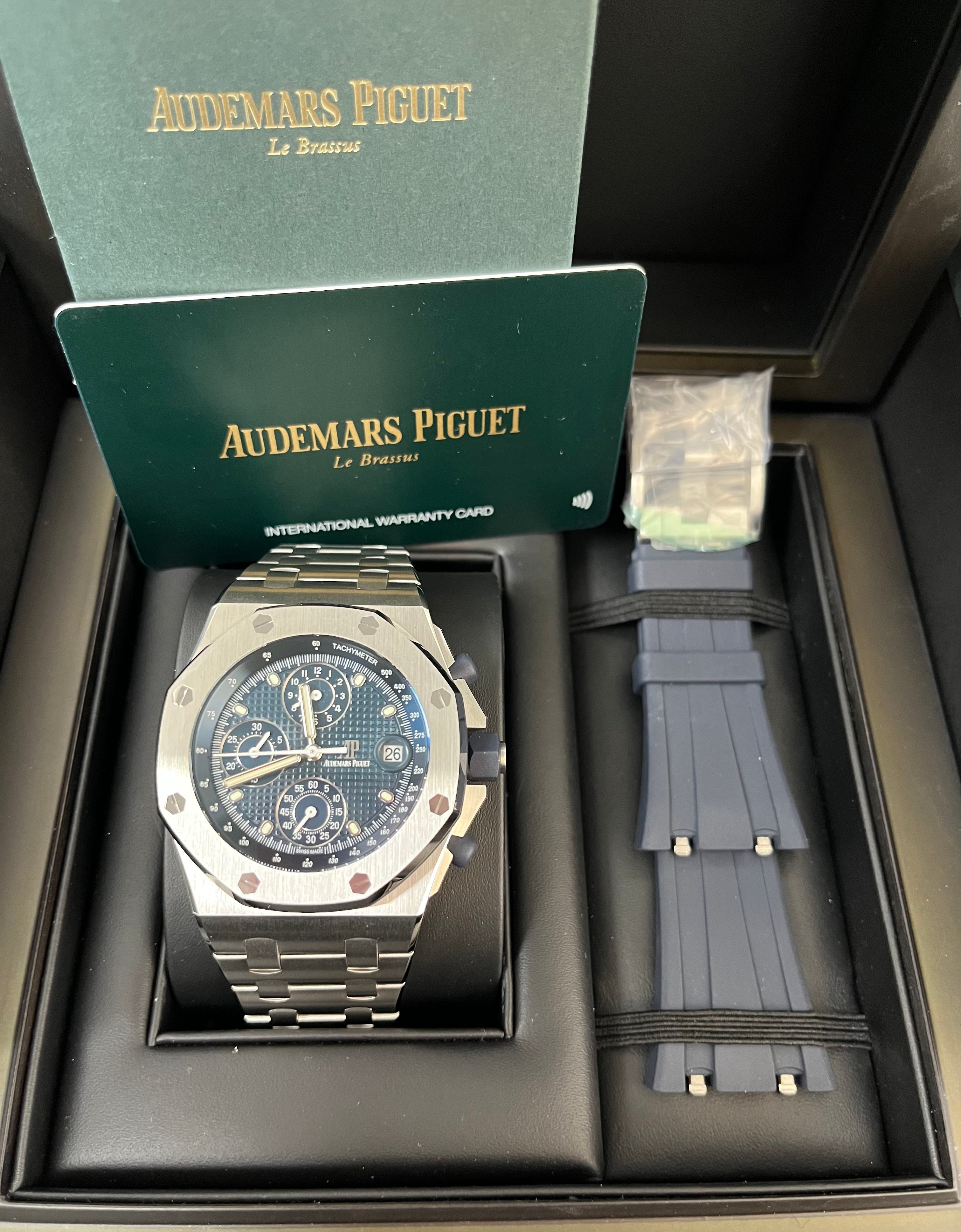 Audemars Piguet Royal Oak Offshore 42mm Chronograph Men's Watch 26238ST.OO.2000ST.01 - Luxury Stainless Steel Sports Watch for Business, Gifting & Special Occasions