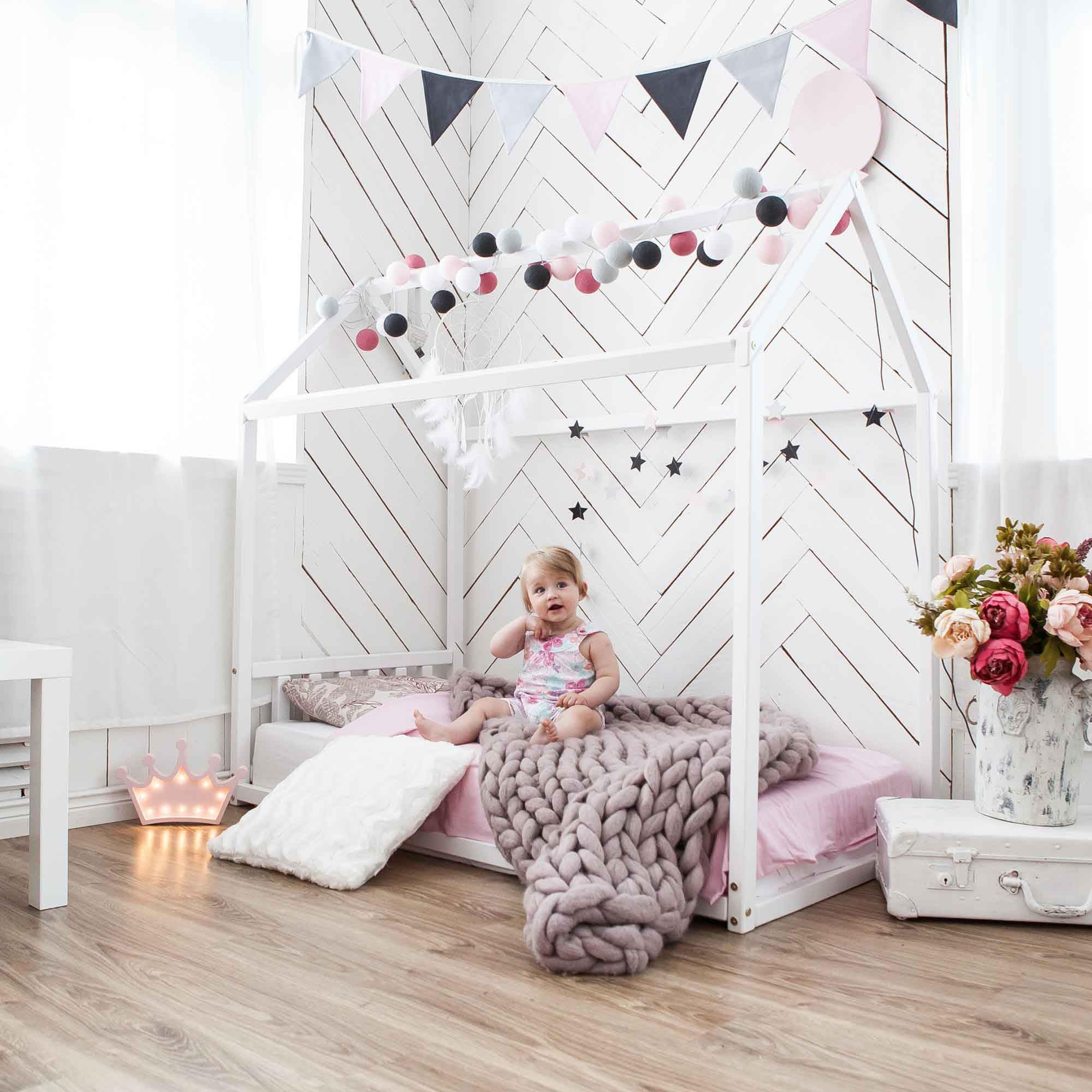 Montessori Floor Bed for Kids - Twin Size House Bed Frame with Safety Rails - Toddler Nursery Bed for Boys & Girls - Natural Wood Toddler House Bed - Perfect for Montessori Rooms, Daycares & Kids Bedrooms