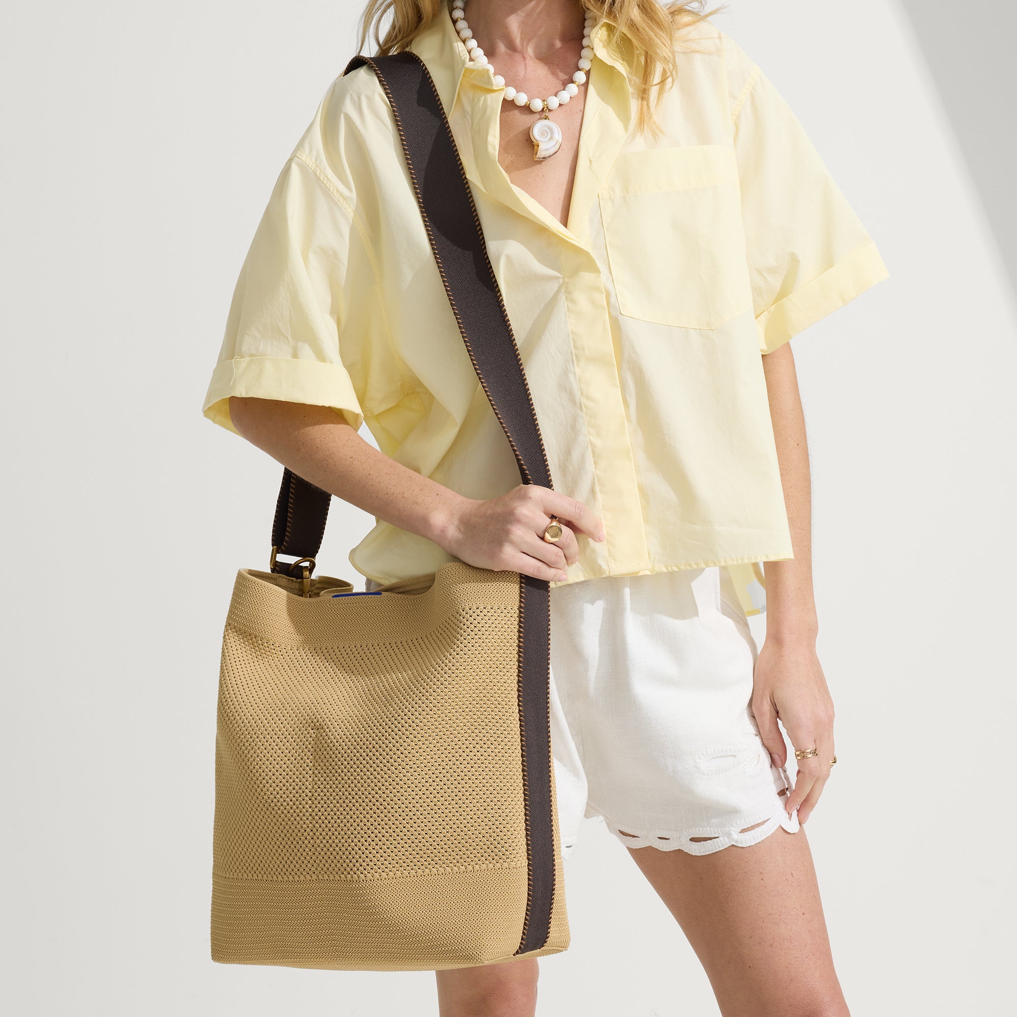 Stylish Brown Butter Bucket Bag for Women - Trendy Shoulder Handbag for Casual Outings, Shopping & Travel