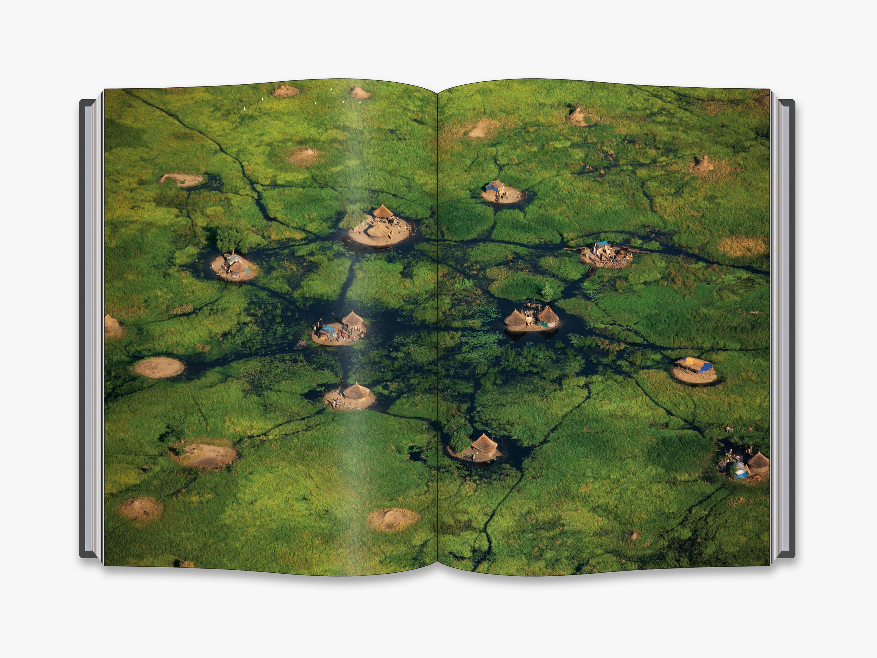Stunning Aerial Photography Book - The Earth from the Air | Breathtaking Landscape Views | Perfect for Home Decor, Coffee Table Books & Photography Gifts